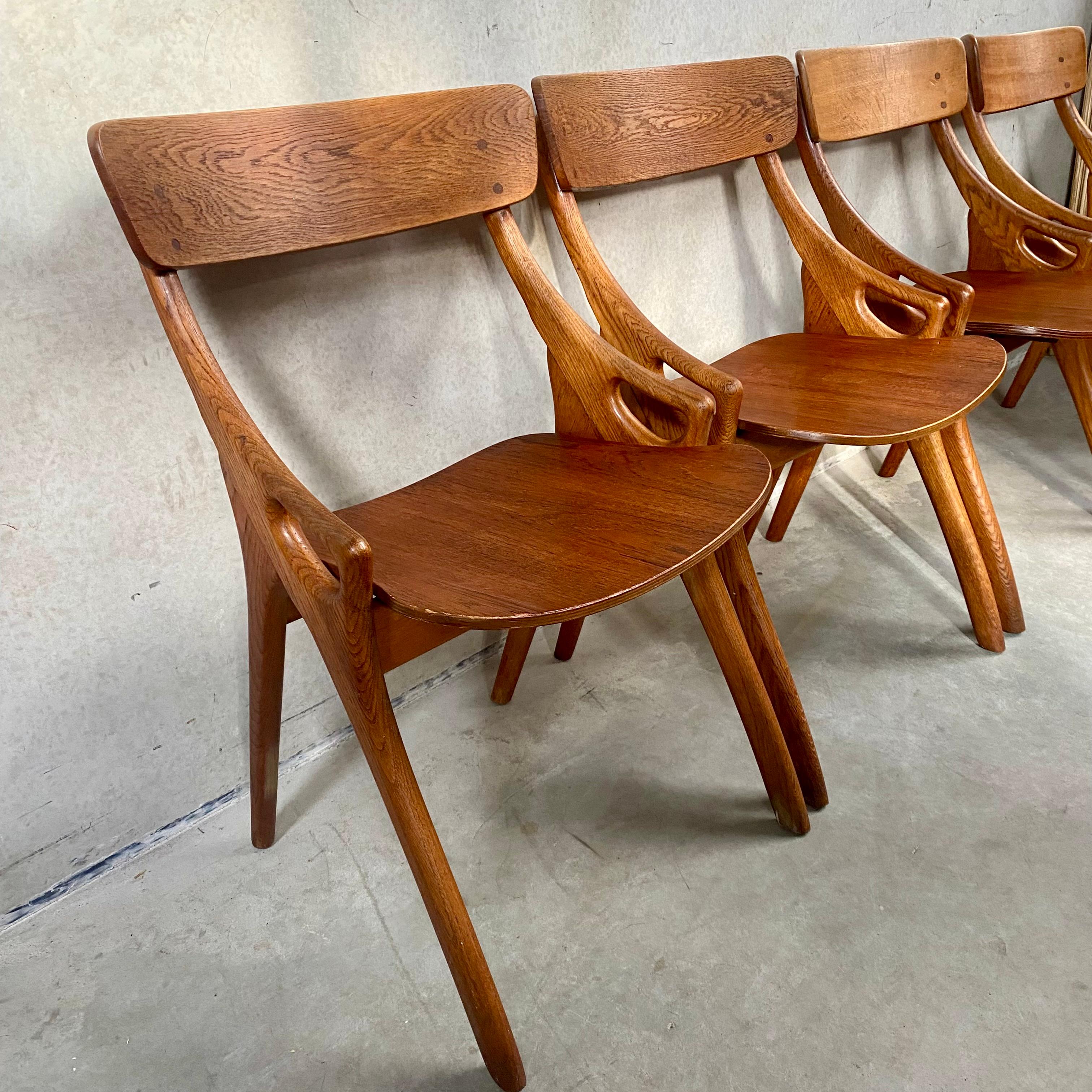 4 Rustic Oak Arne Hovmand Olsen Dining Chairs for Mogens Kold Mobelfabrik 1950 For Sale 14