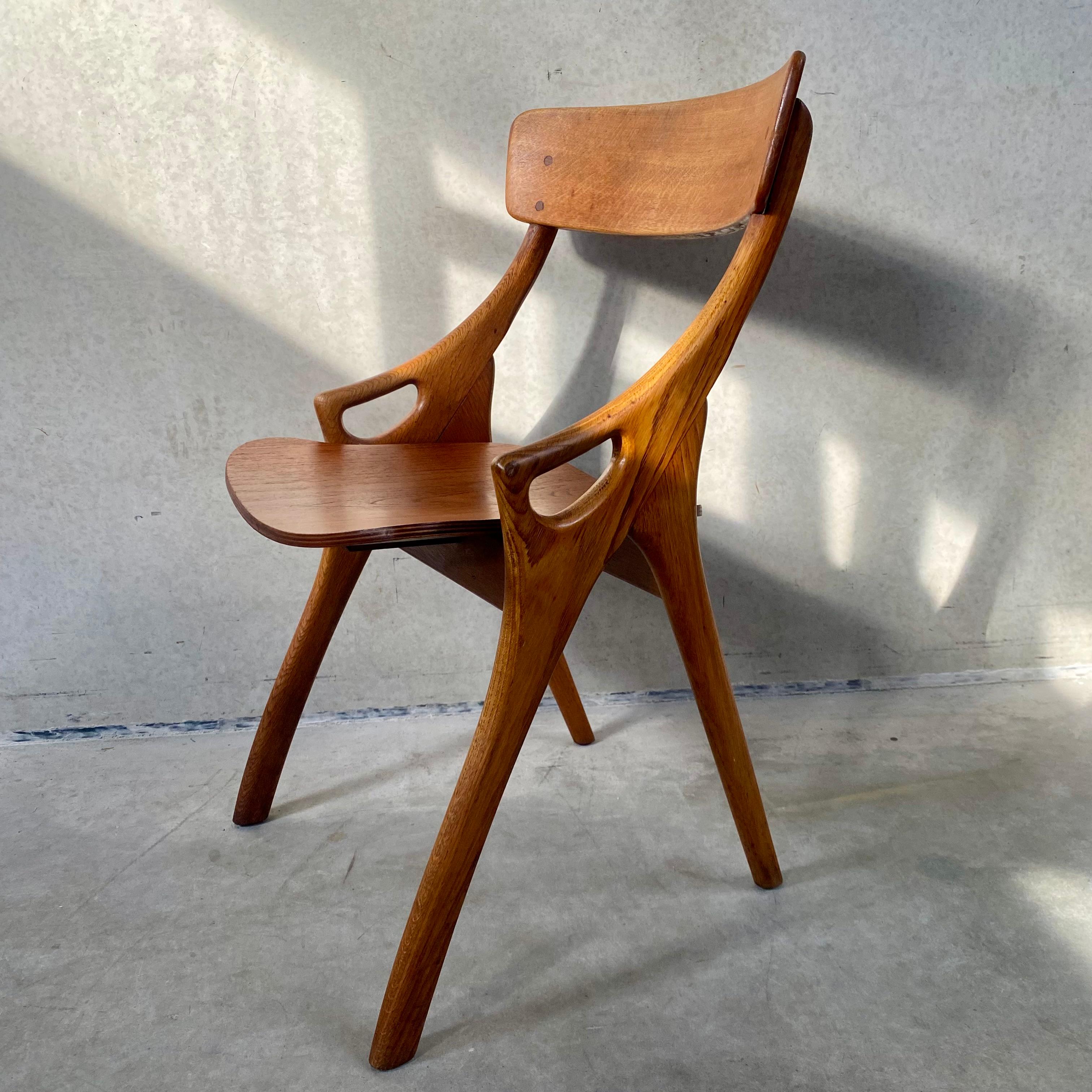 4 Rustic Oak Arne Hovmand Olsen Dining Chairs for Mogens Kold Mobelfabrik 1950 In Good Condition For Sale In DE MEERN, NL