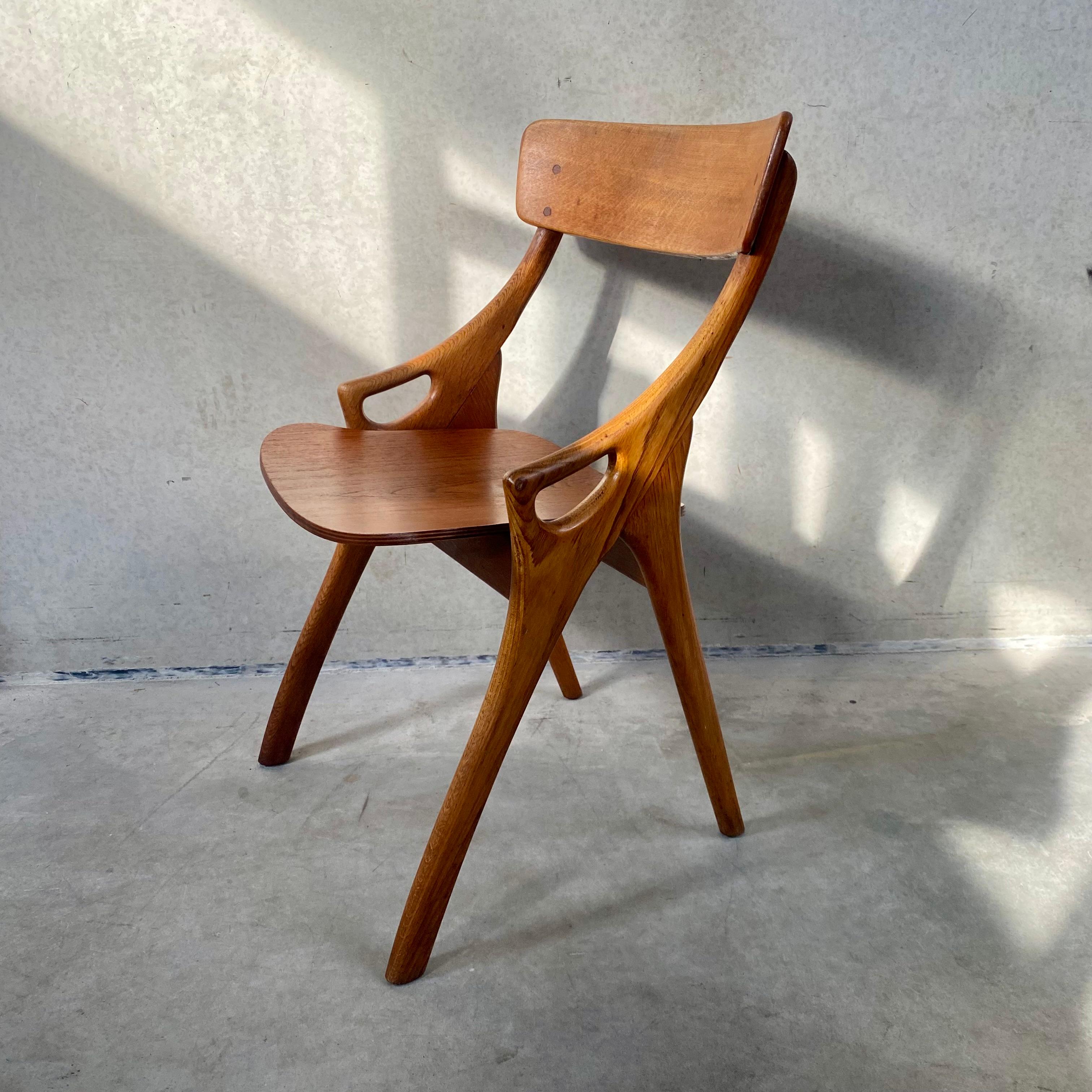 Mid-20th Century 4 Rustic Oak Arne Hovmand Olsen Dining Chairs for Mogens Kold Mobelfabrik 1950 For Sale