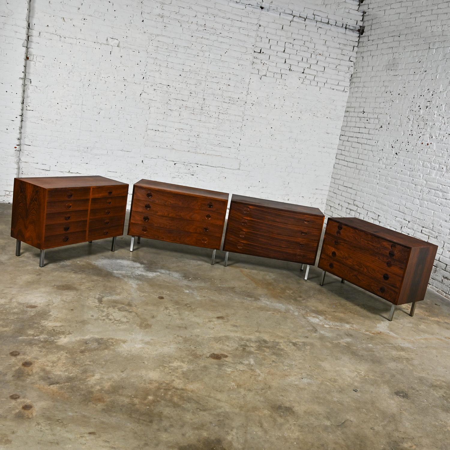 4 armoires scandinaves modernes en bois de rose de Rud Thygesen et Johnny Sorensen pour HG Bon état - En vente à Topeka, KS