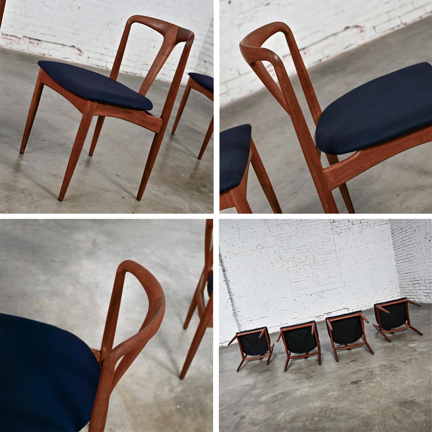 4 Scandinavian Modern Teak Juliane Dining Chairs Attributed to Johannes Andersen For Sale 8