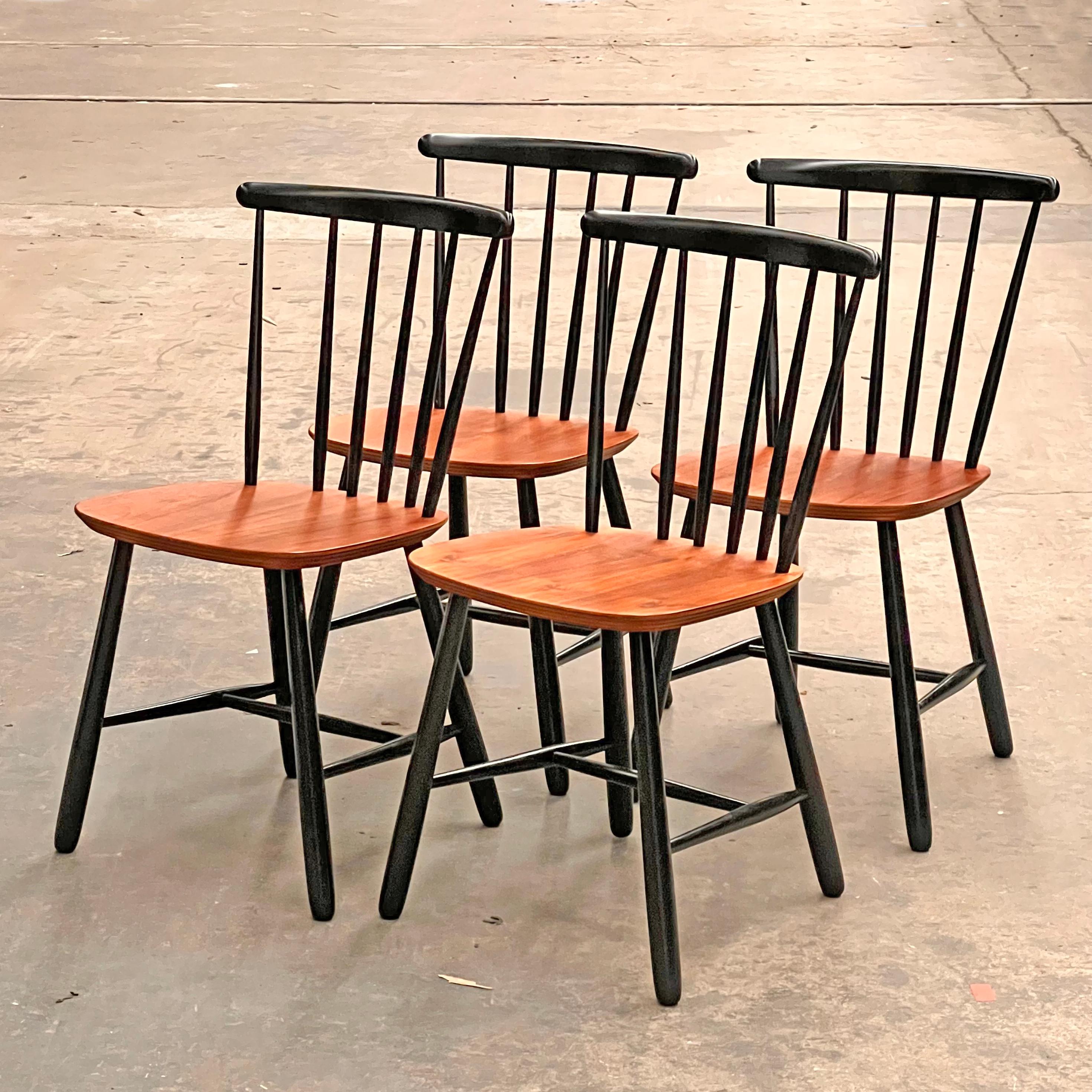 4 scandinavian vintage chairs Denmark in the 1960s ilmari Tapiovaara style (Dänisch) im Angebot