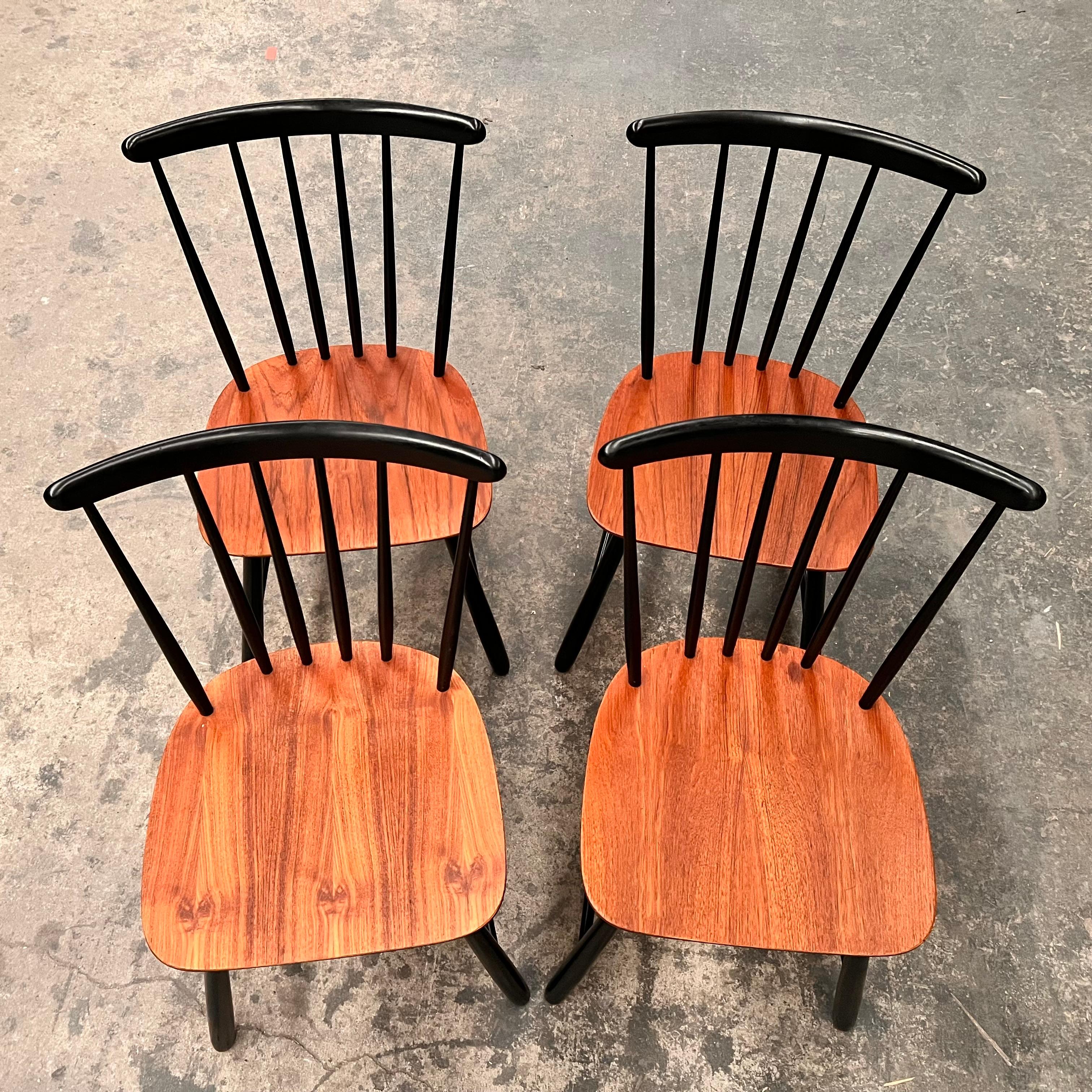 4 scandinavian vintage chairs Denmark in the 1960s ilmari Tapiovaara style im Angebot 1
