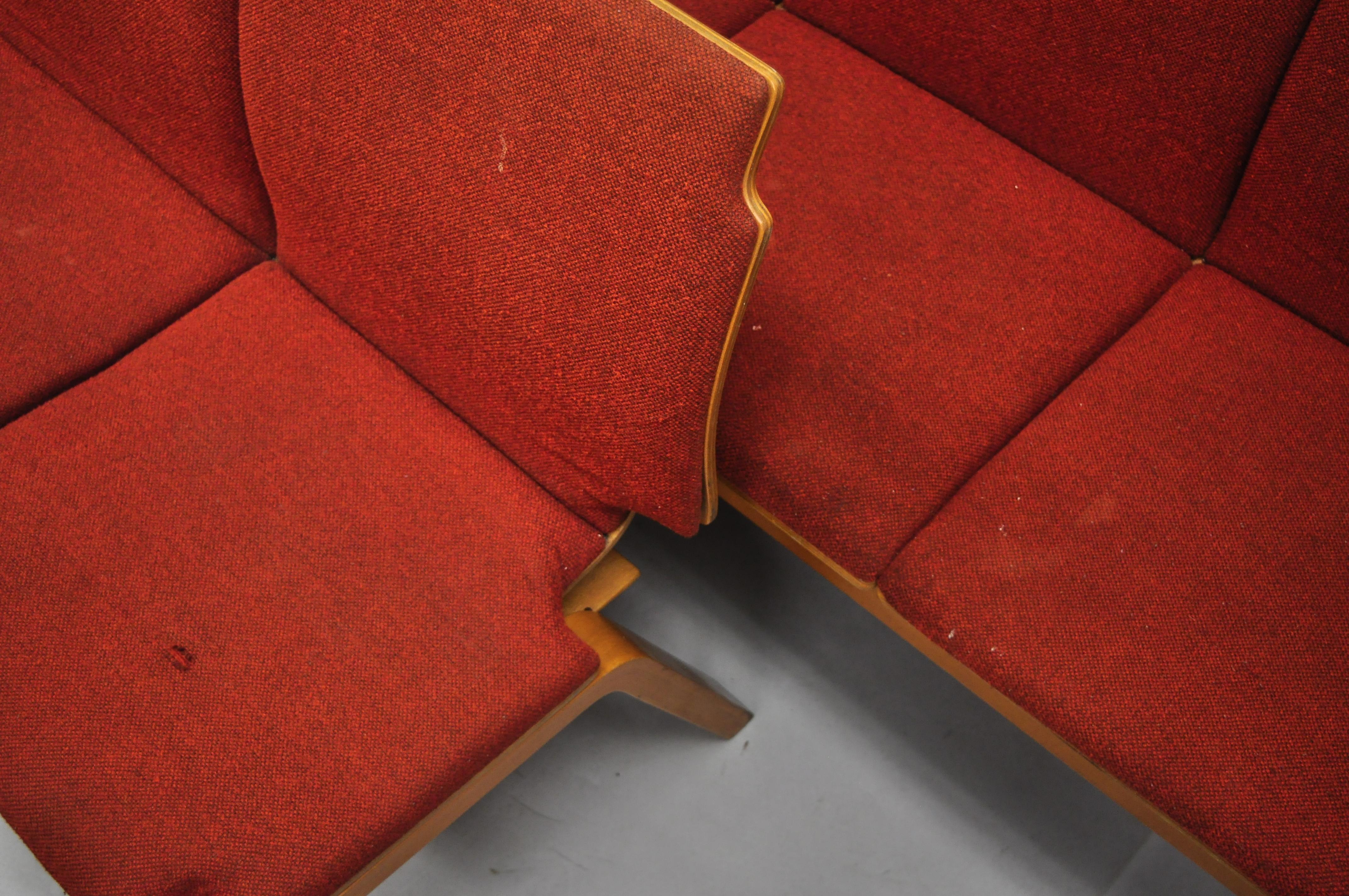 4-Seat Bentwood Mid-Century Modern Bench Banquette by Sauder Designare In Good Condition In Philadelphia, PA