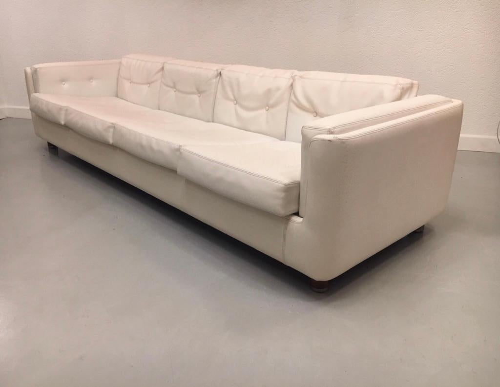 Rare 4-seat white capitoned faux leather 