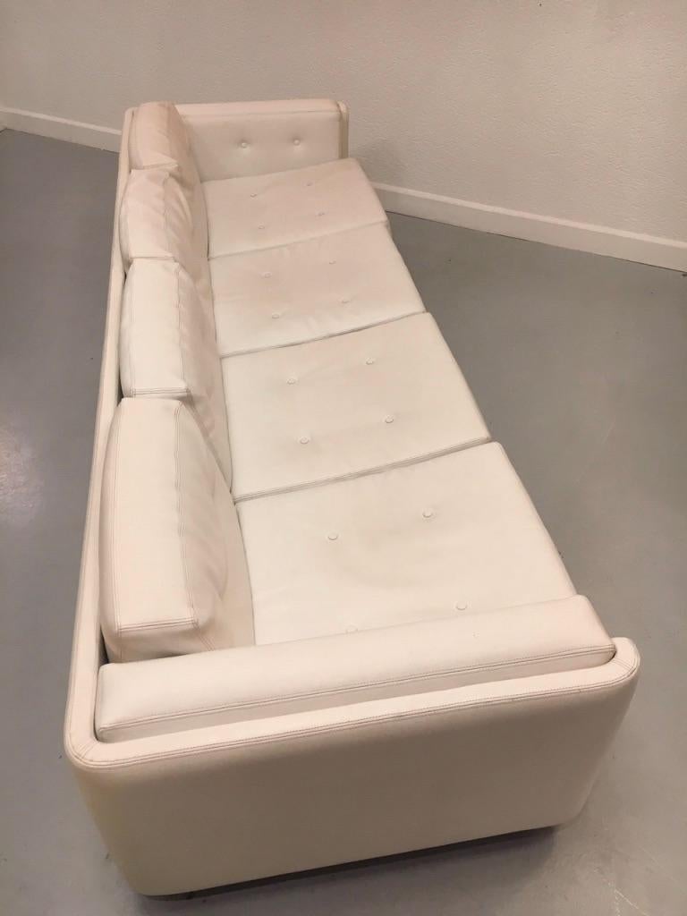 4-Seat White Faux Leather 