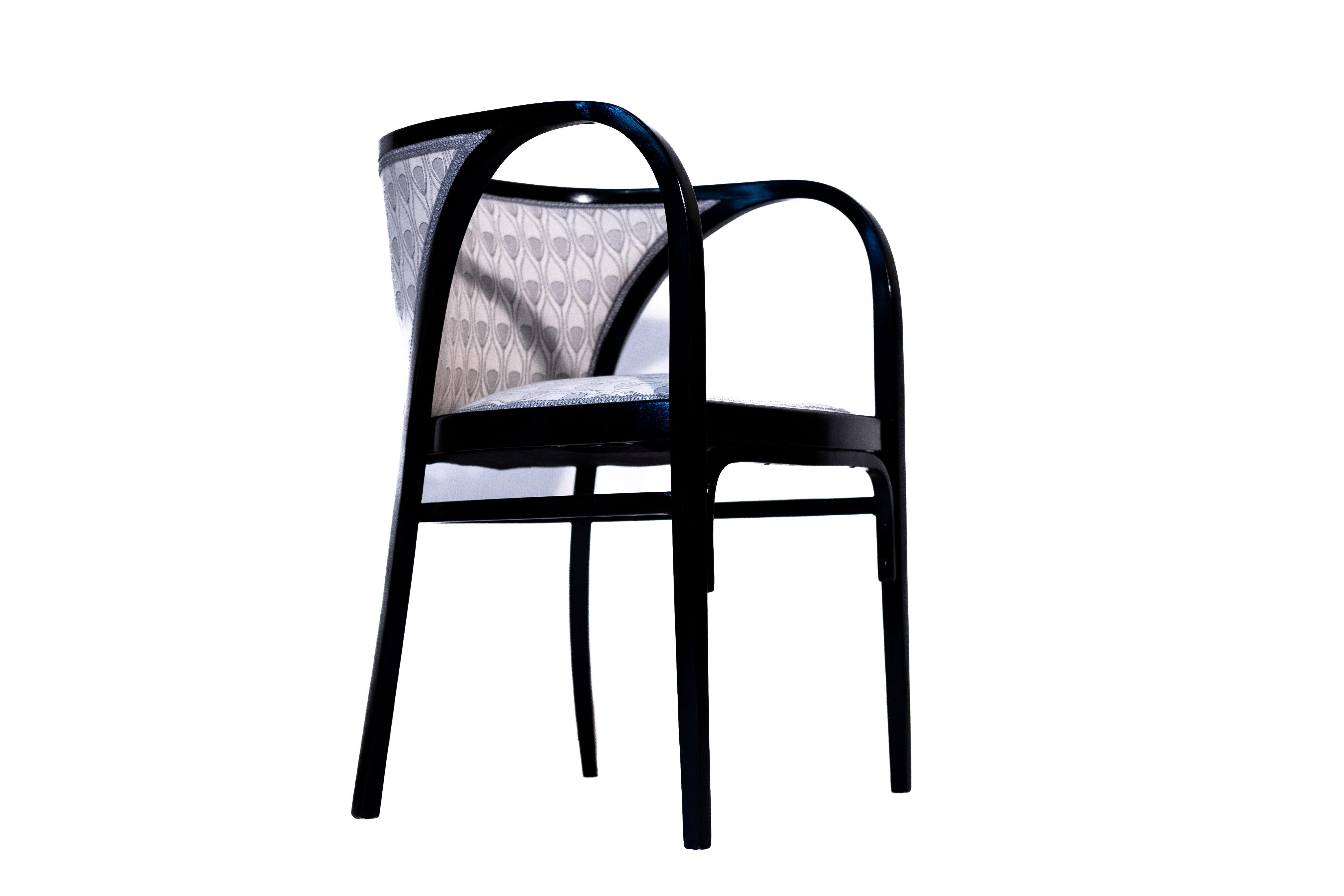 Secessionistic Armchair by Marcel Kammerer for Thonet Brothers (Vienna, 1910) For Sale 4