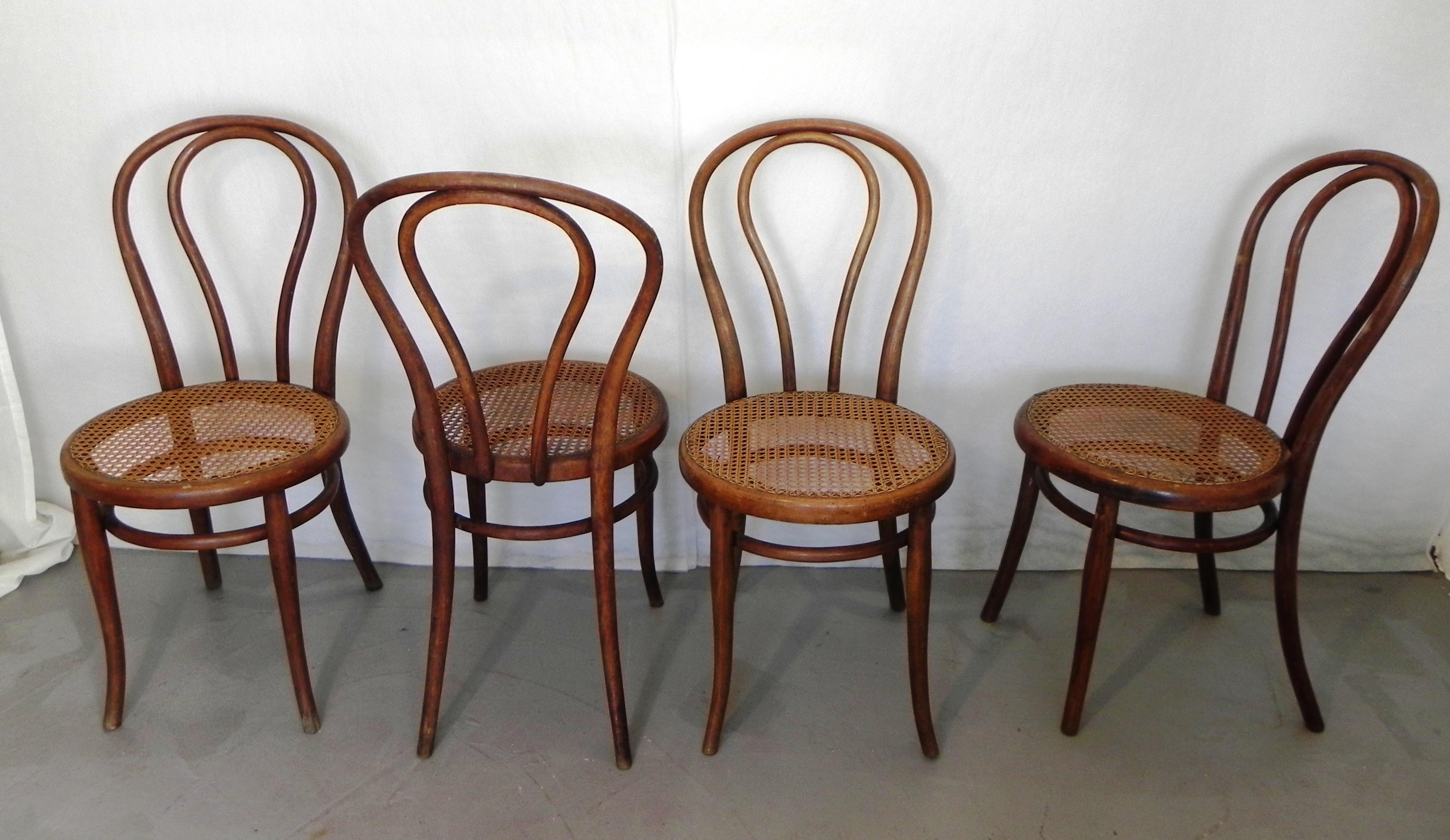 Early 20th Century 4 Thonet Austria No. 18 chairs