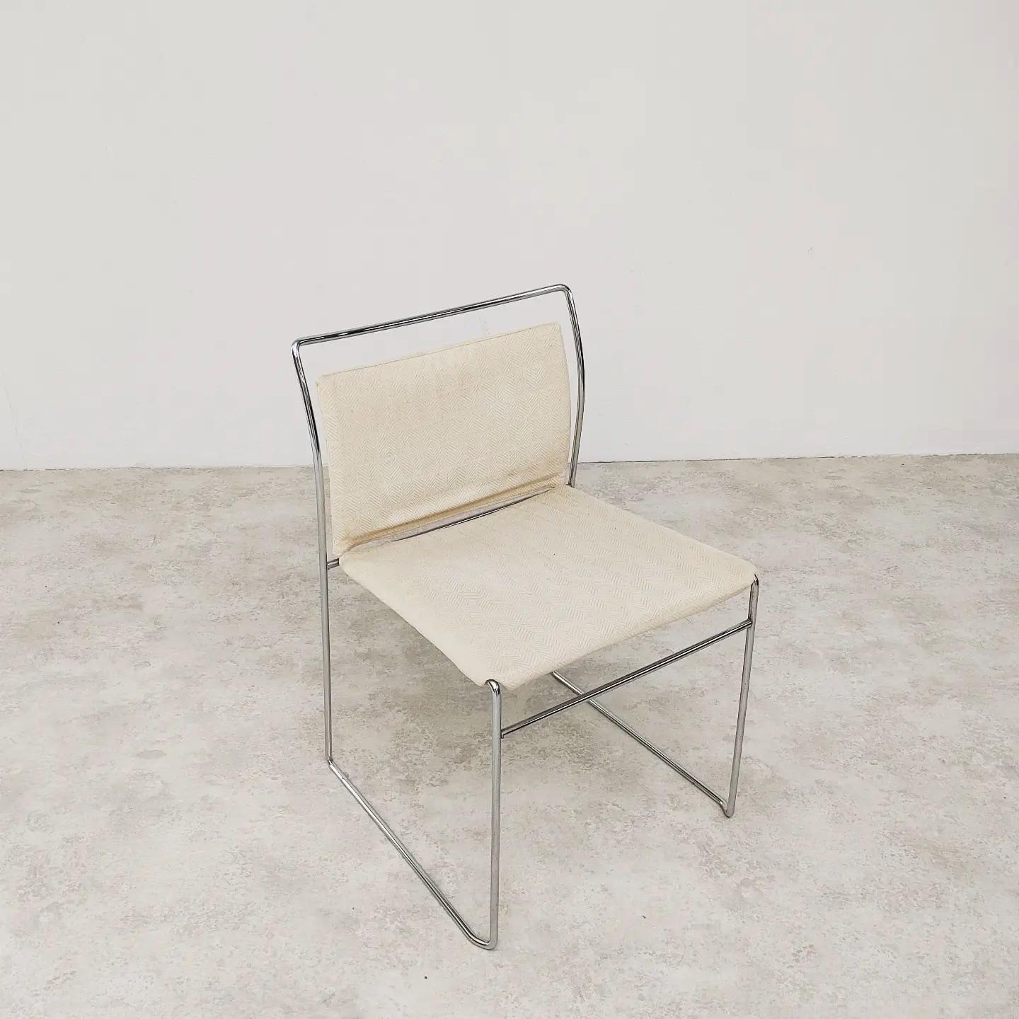 The TULU chair is a design by Kazuhide Takahama from 1968. Light, elegant and comfortable, the stackable chair remains to this day a typical example of the innovative minimal design approach taken by the Japanese architect in the late 1960s.

This