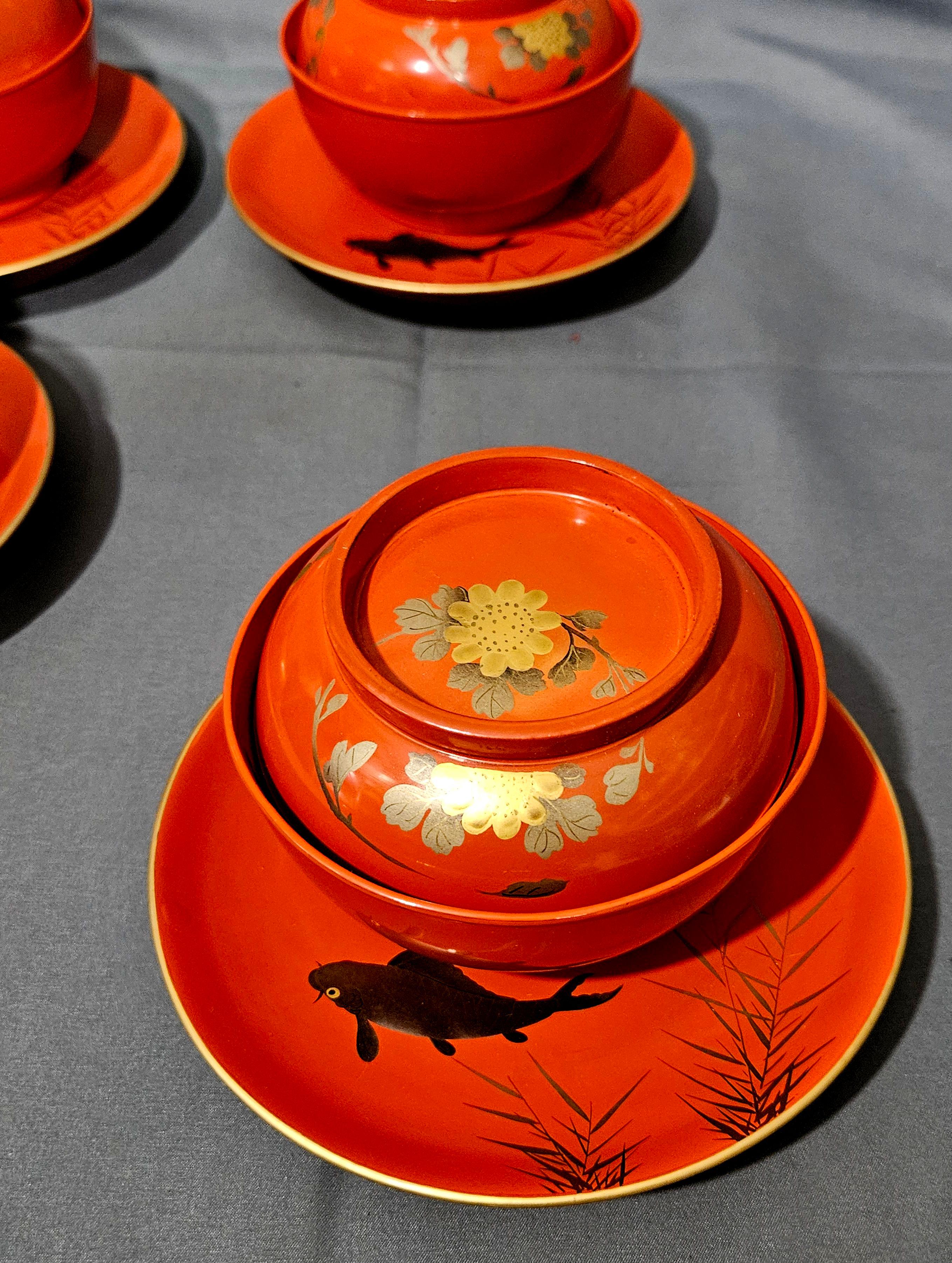 Hand-Painted Japanese Gilt Lidded Rice Lacquer Bowls w/ Covers & Trays, Signed 19 Century For Sale