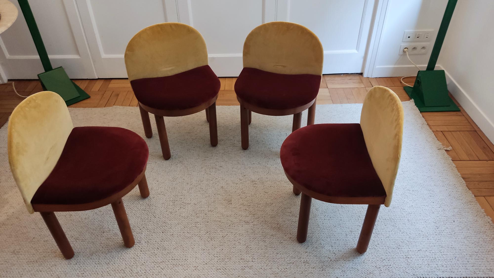 4 small chairs wood and velvet 5