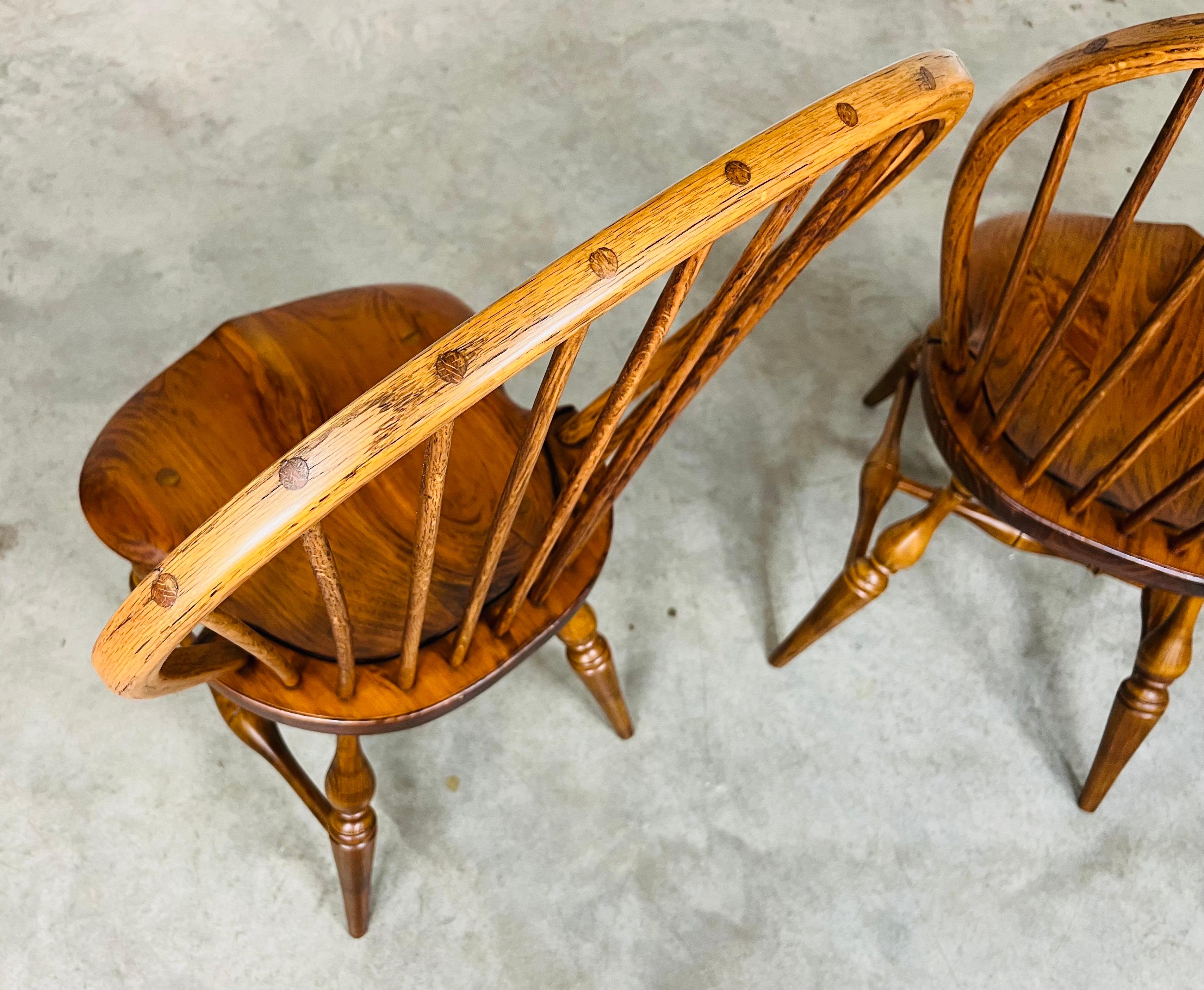4 Spindle Back Windsor Dining Chairs Mortis & Tenon Joinery Habersham Plantation For Sale 6