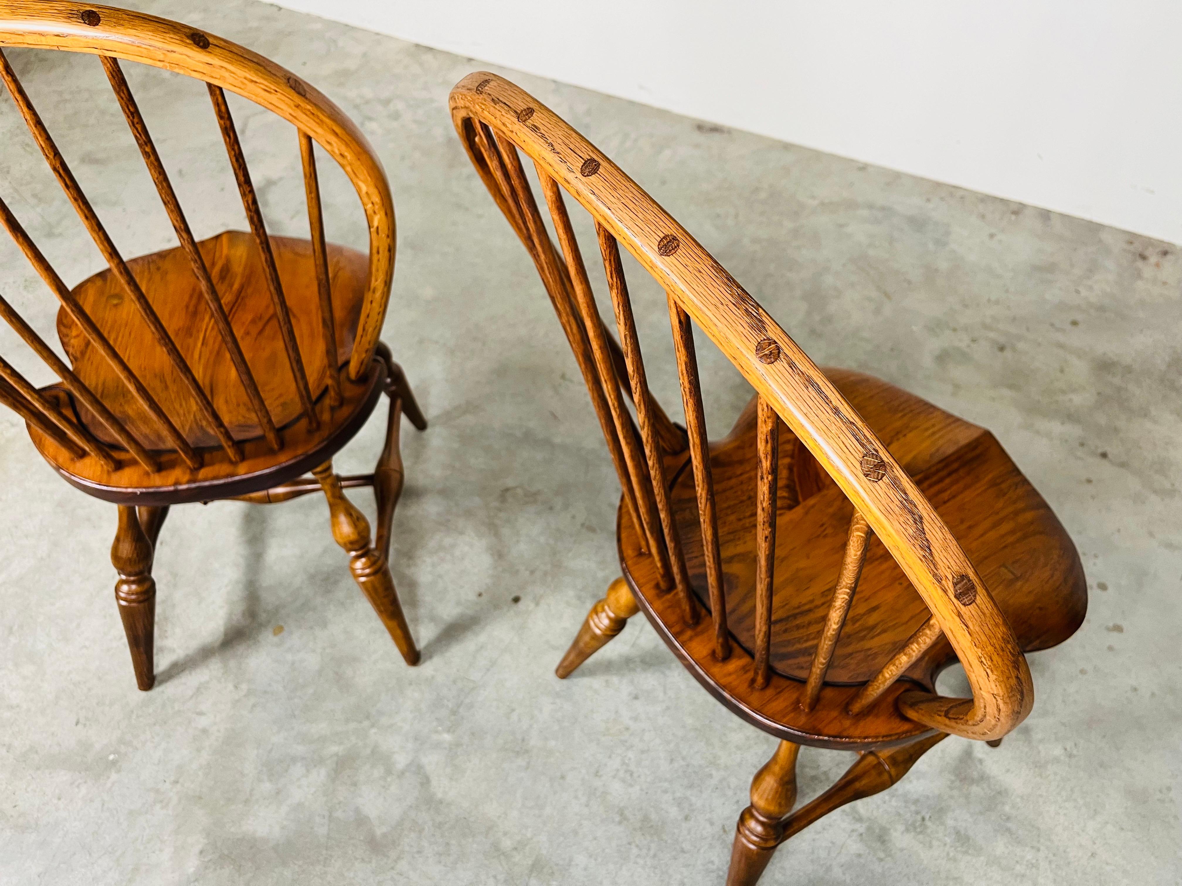 4 Spindle Back Windsor Dining Chairs Mortis & Tenon Joinery Habersham Plantation For Sale 7
