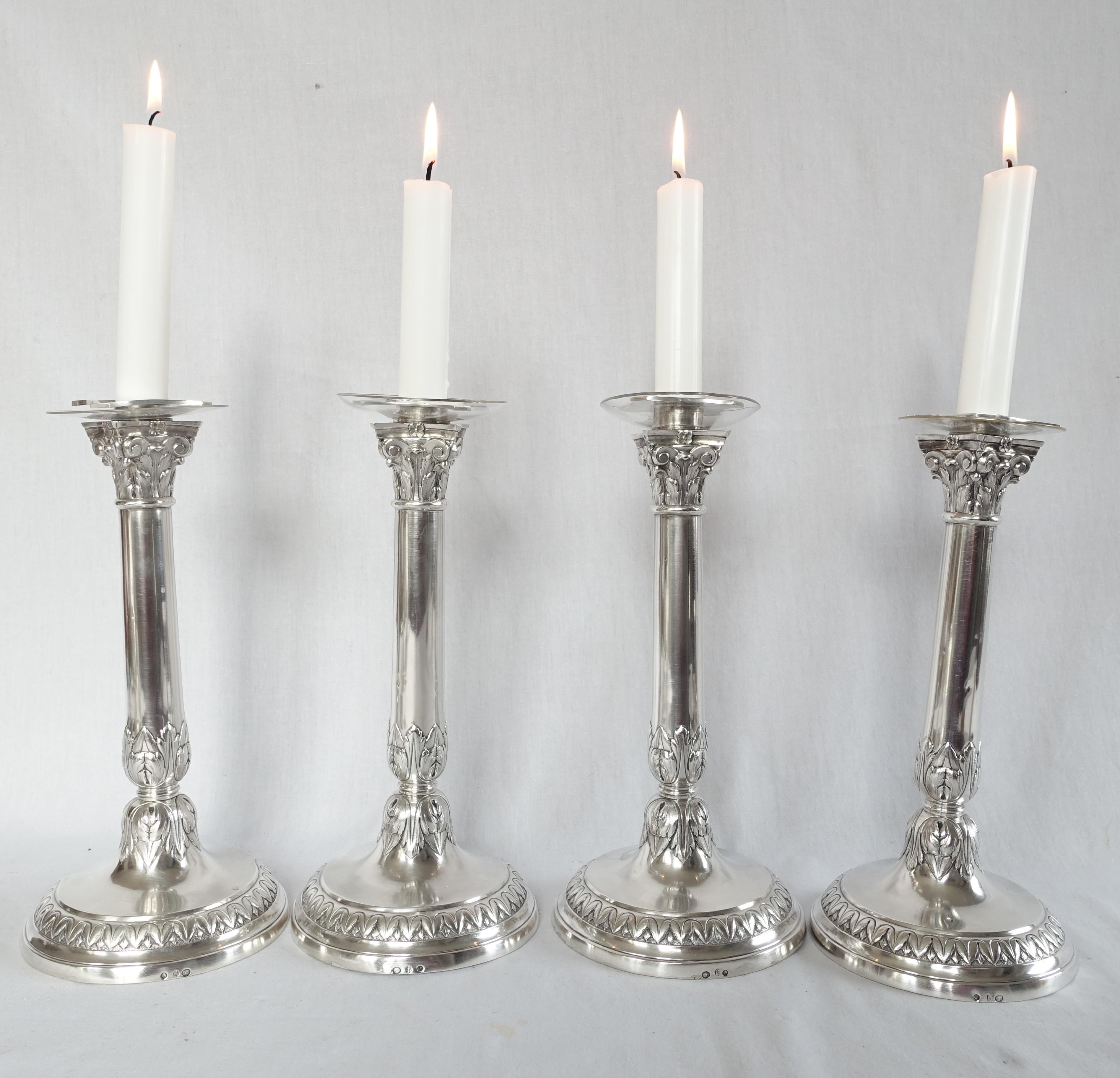 A fine set of 4 Empire sterling silver candlesticks, beautiful early 19th century production decorated ornamented with acanthus leaves, circa 1810.
Each candlestick bear the French hallmark rooster, and the mark of Belgian silversmith Maurice Joseph