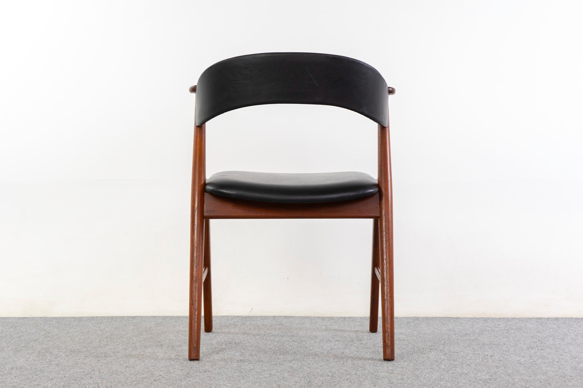 4 Teakholz-Esszimmerstühle von Kai Kristiansen im Angebot 5