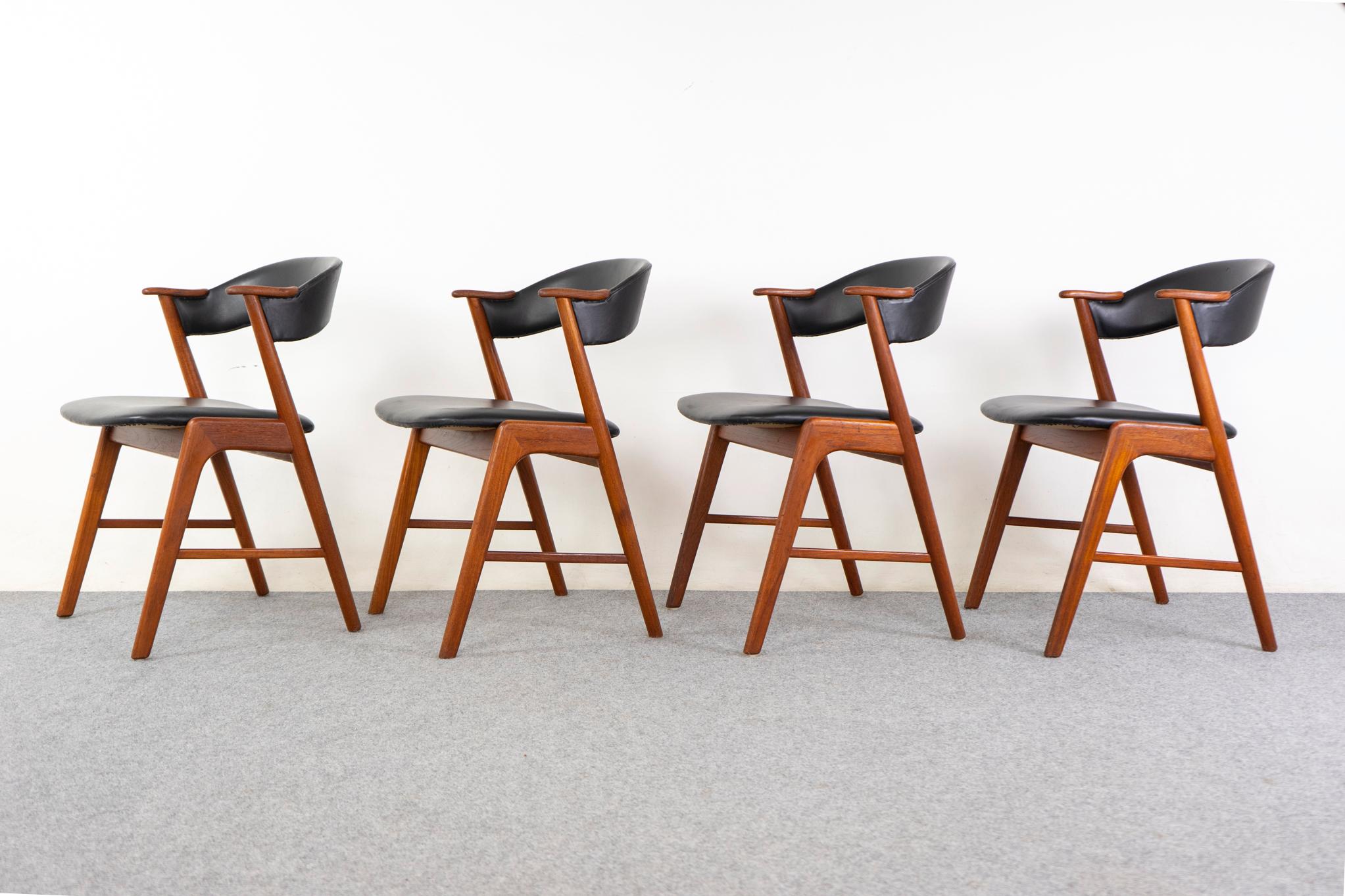 4 Teakholz-Esszimmerstühle von Kai Kristiansen im Angebot 6