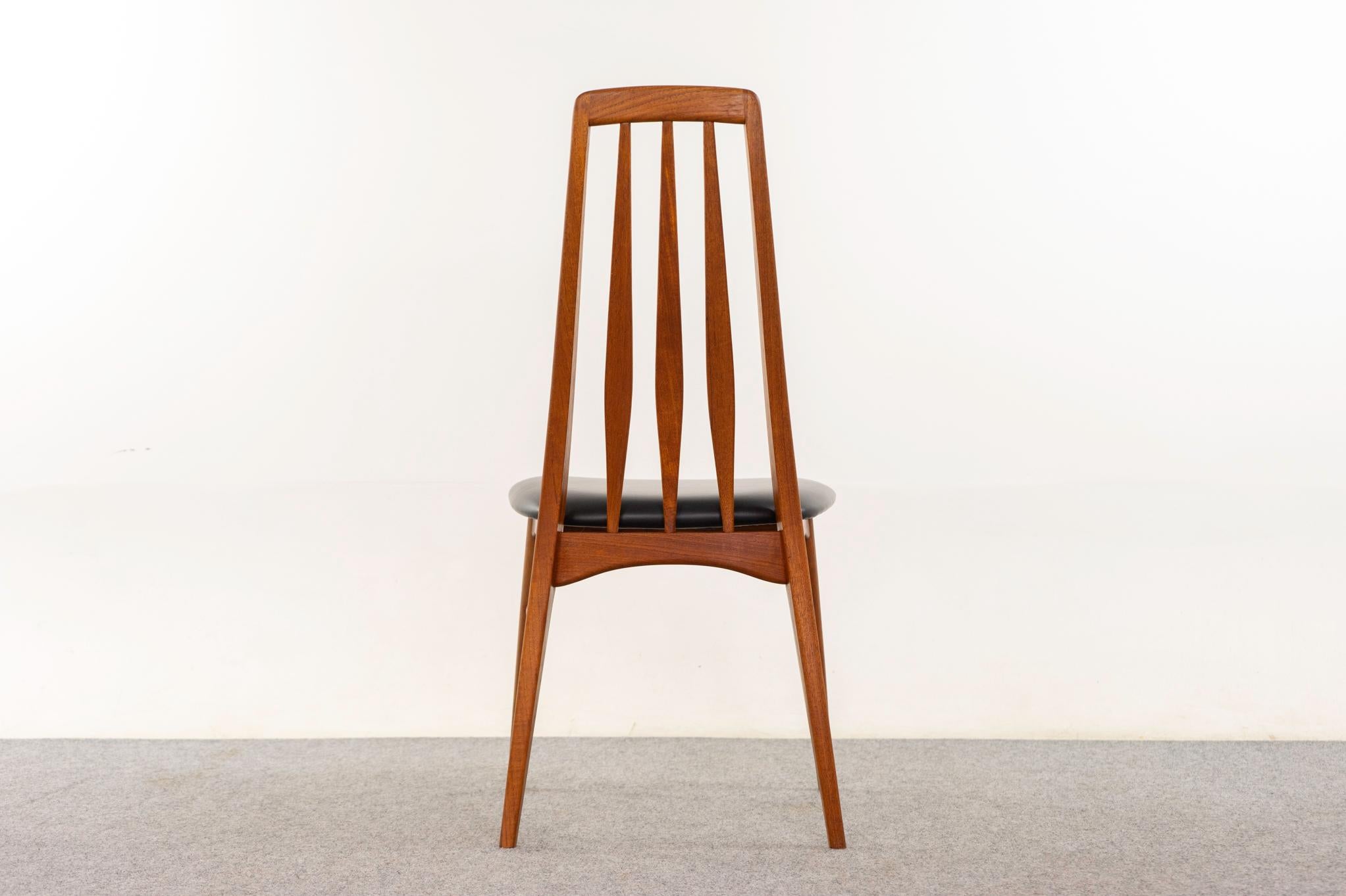 Teck 4 chaises Eva de Niels Kofoed en vente