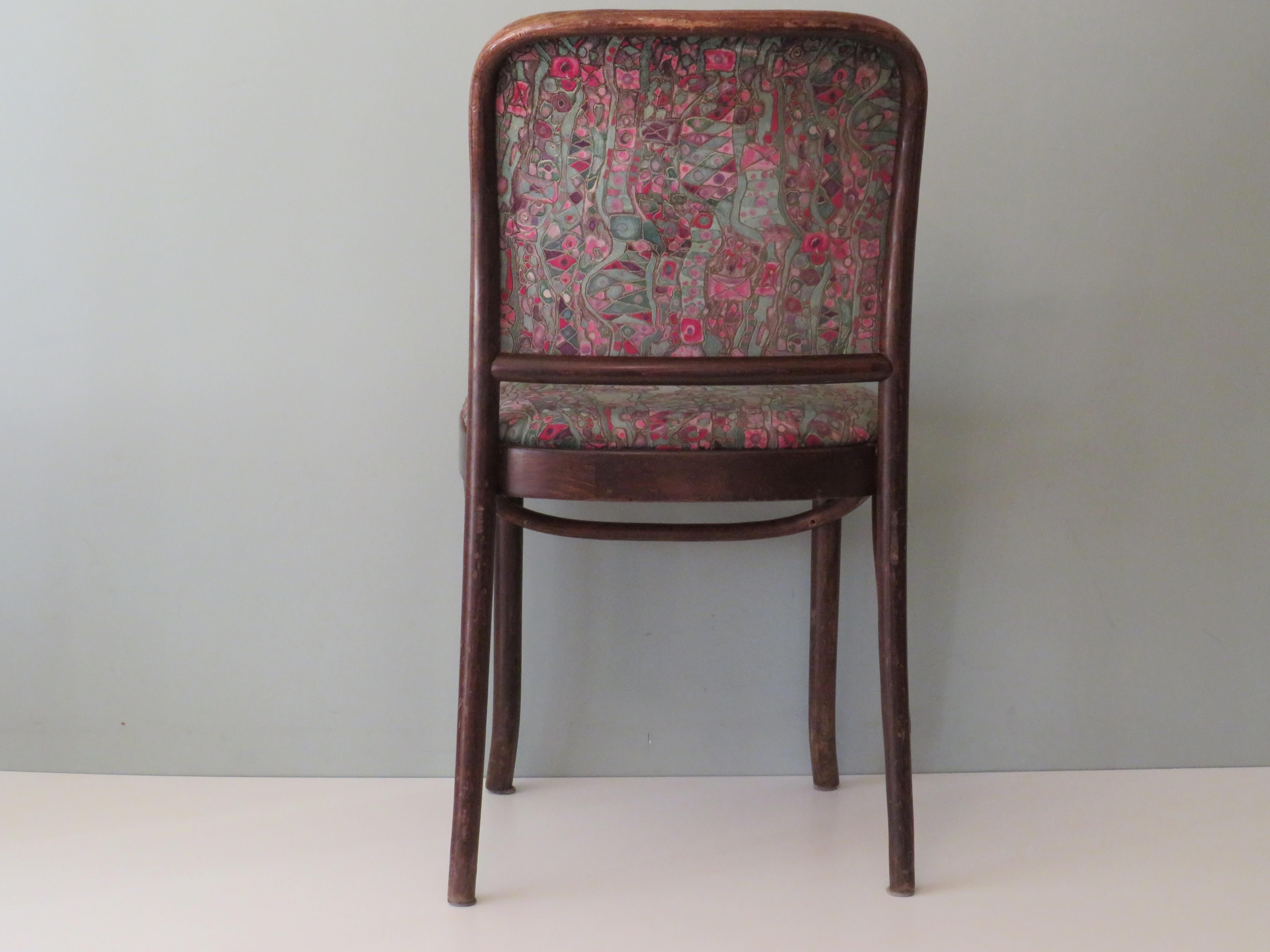 4 Thonet Chairs, Model Prague No. 811, First Half of the 20th Century For Sale 6
