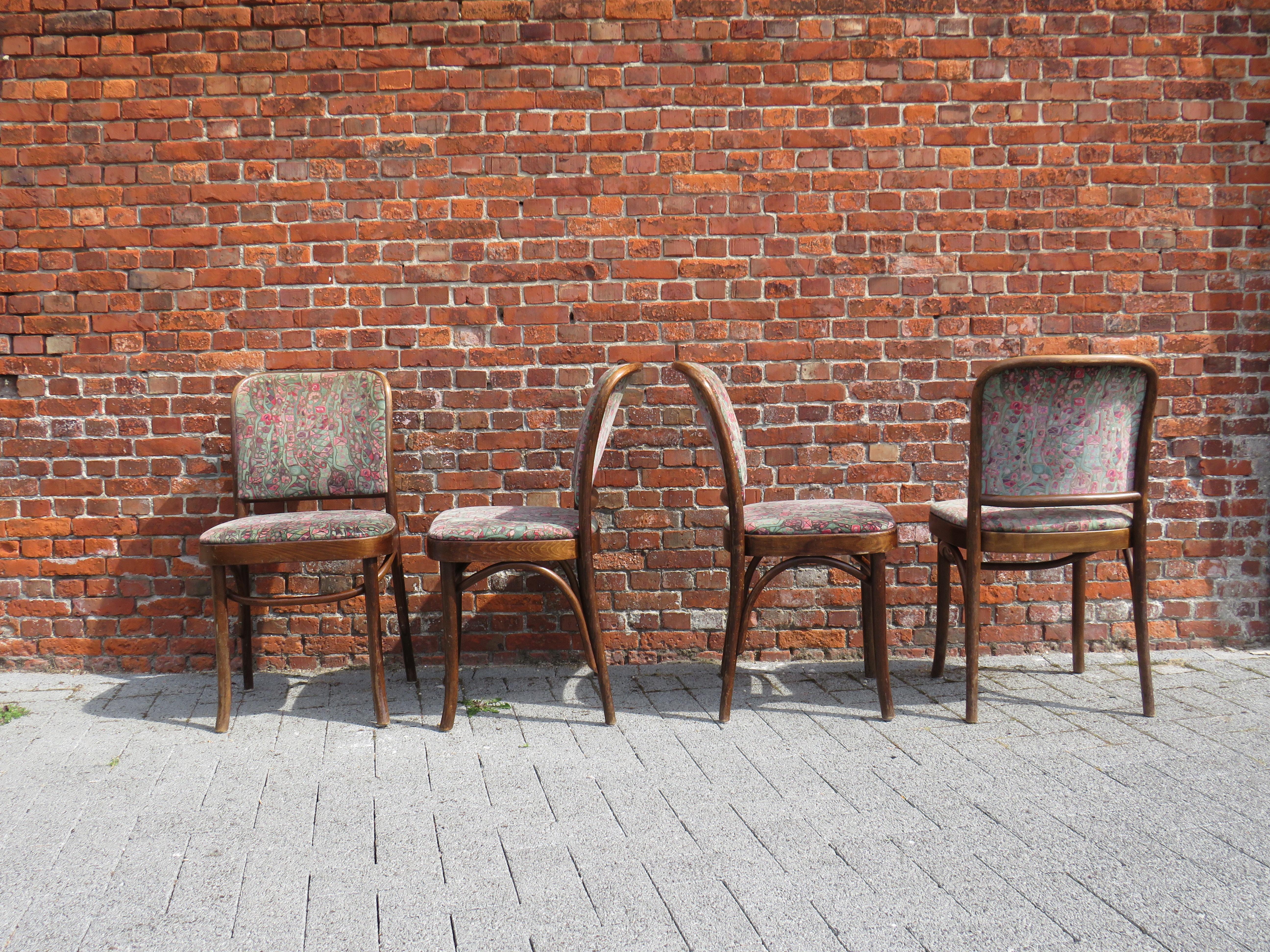 Fabric 4 Thonet Chairs, Model Prague No. 811, First Half of the 20th Century For Sale