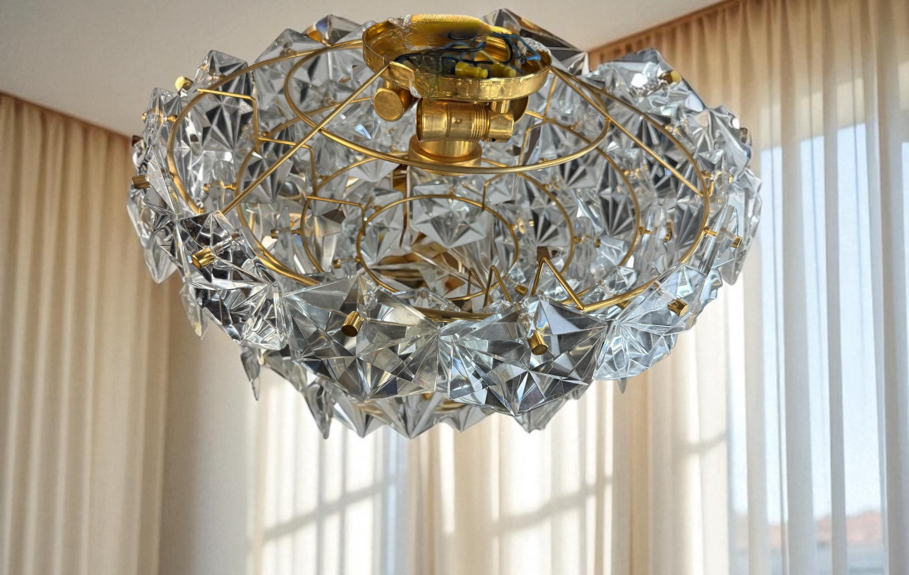Lámpara empotrada de cristal de latón dorado de 4 niveles by Kinkeldey Años 70 en venta 4