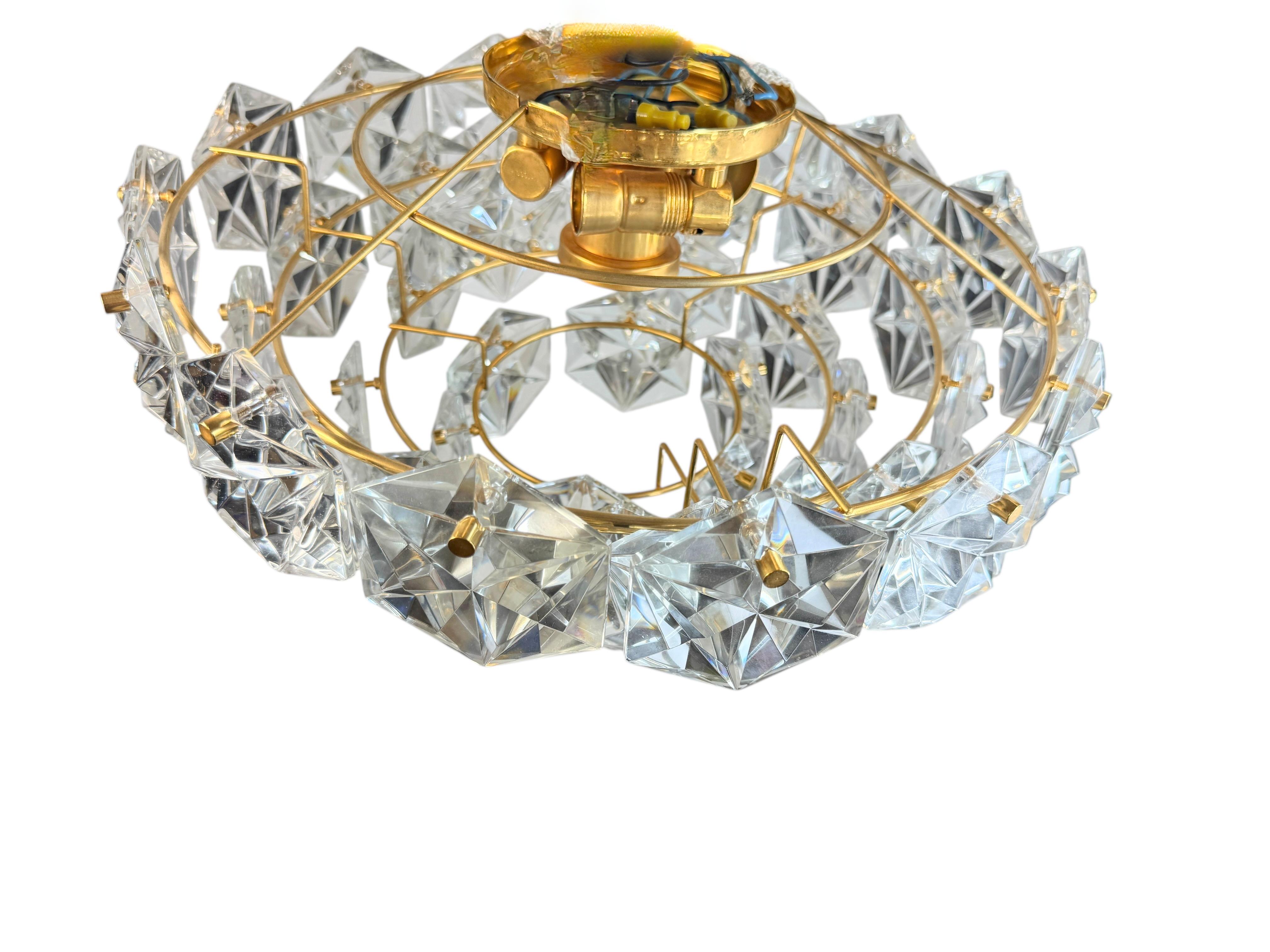 Lámpara empotrada de cristal de latón dorado de 4 niveles by Kinkeldey Años 70 Alemán en venta