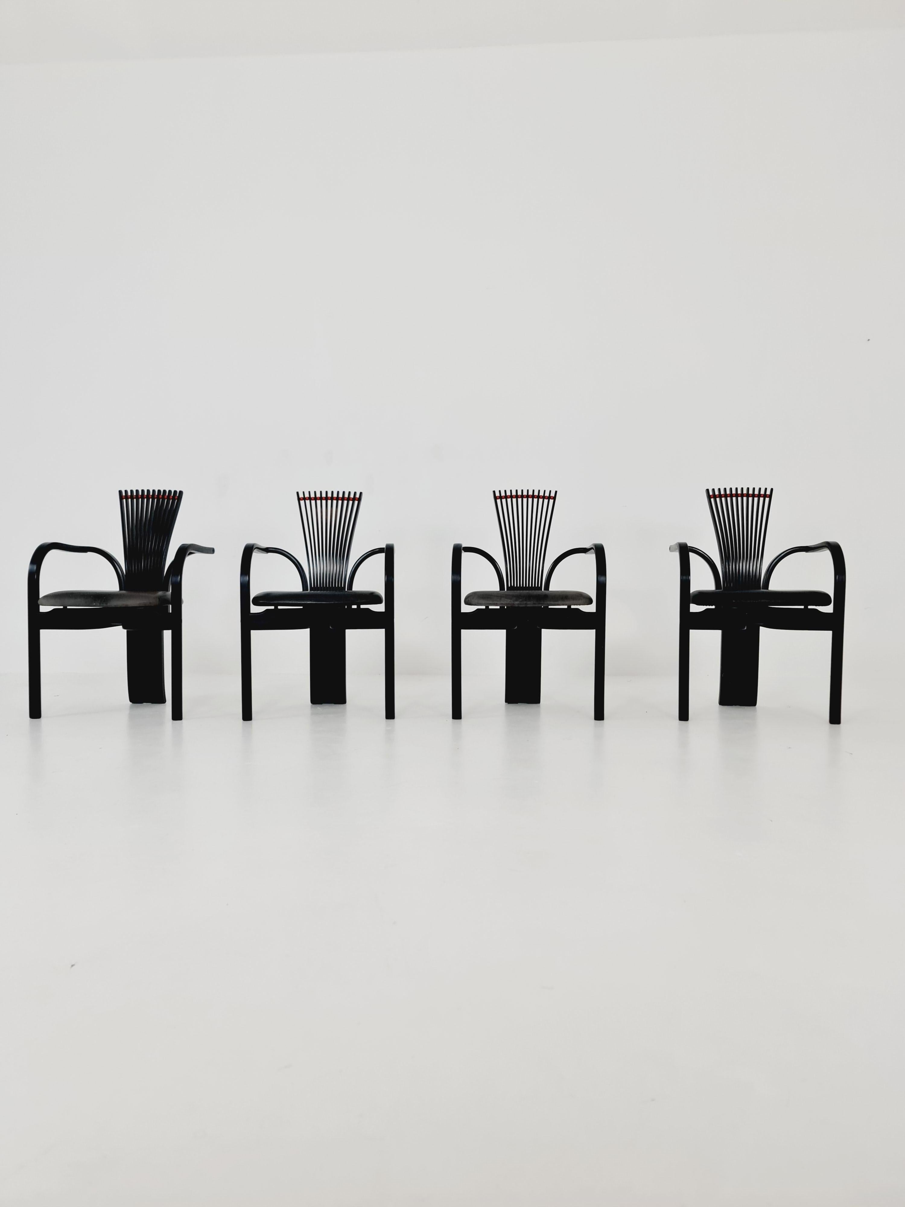 4 Totem dining chairs by Torstein Nilsen for Westnofa, Italian design table For Sale 5