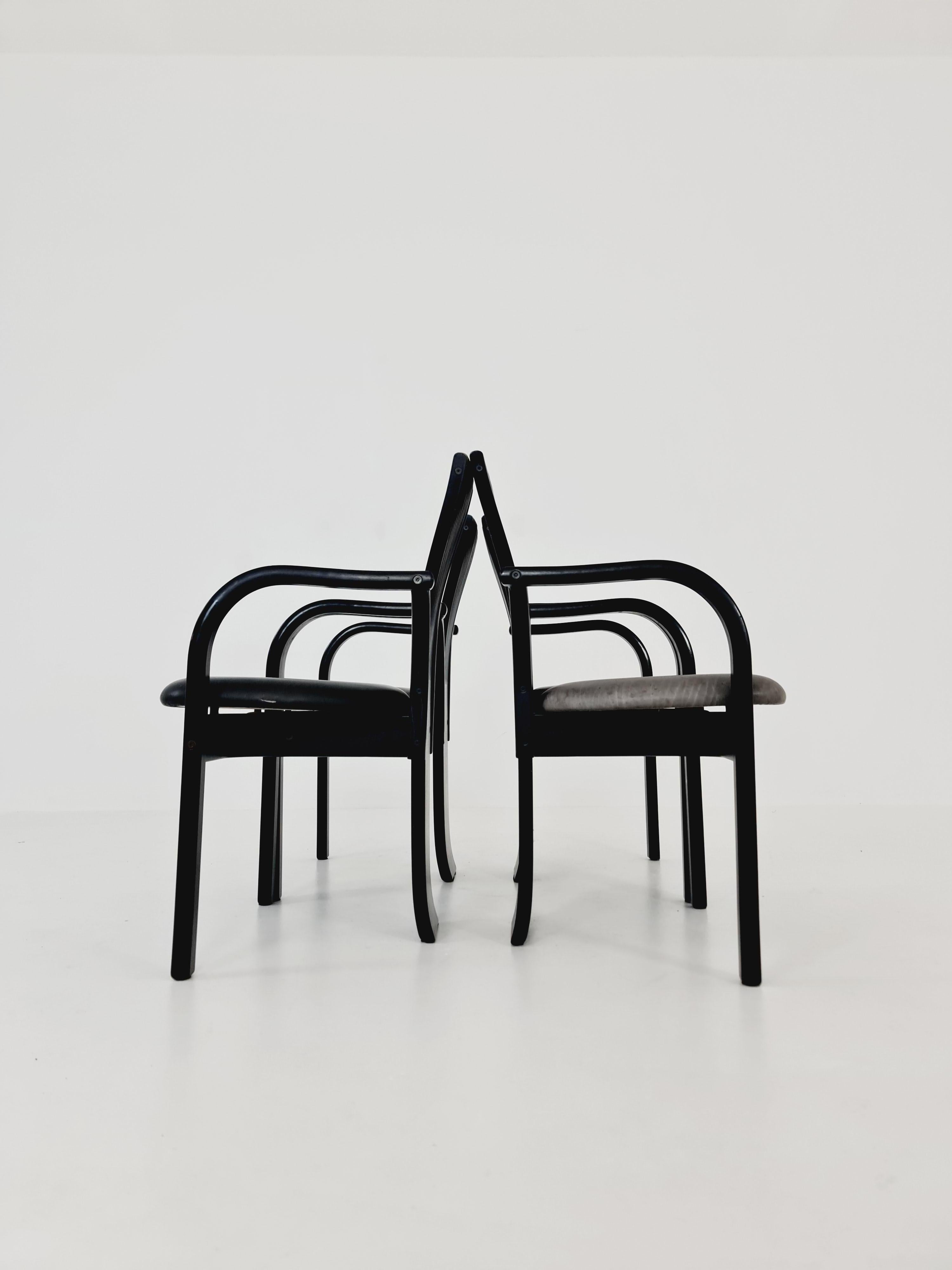 4 Totem dining chairs by Torstein Nilsen for Westnofa, Italian design table For Sale 10