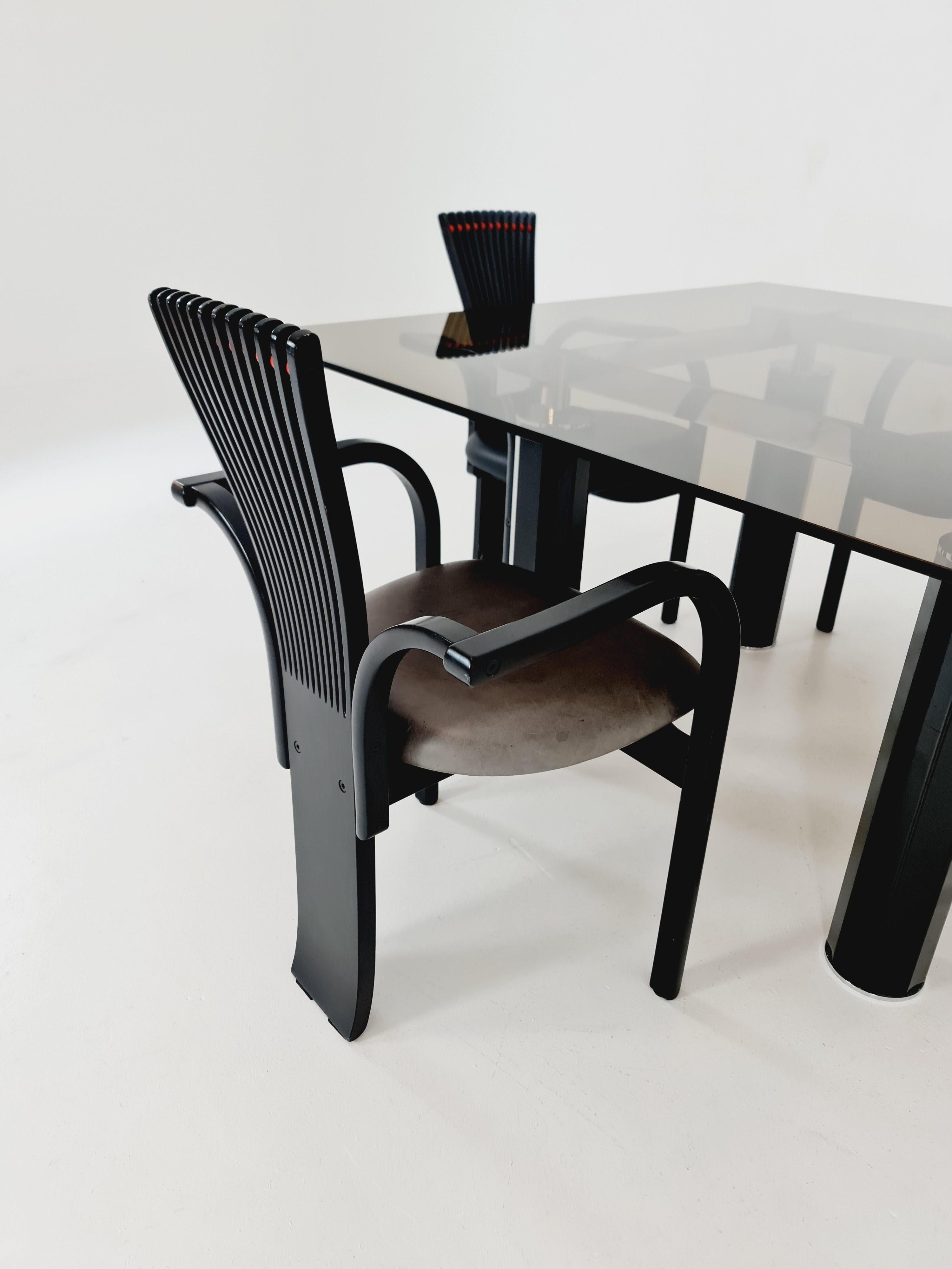 Norwegian 4 Totem dining chairs by Torstein Nilsen for Westnofa, Italian design table For Sale