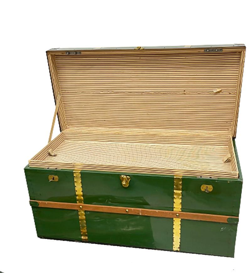 4 green Trunks, ca 1915 For Sale 2