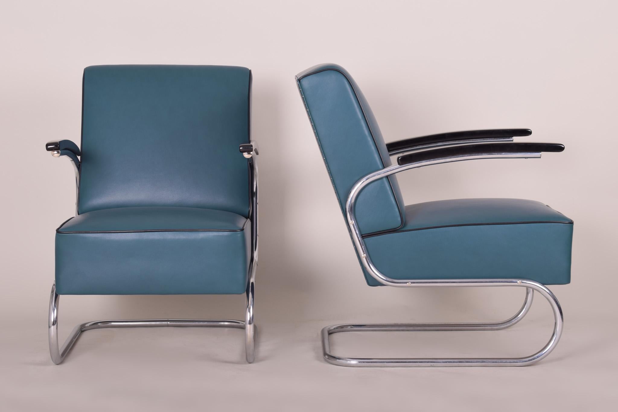4 Tubular Steel Cantilever Armchairs in Art Deco, Chrome, New Blue Leather For Sale 2