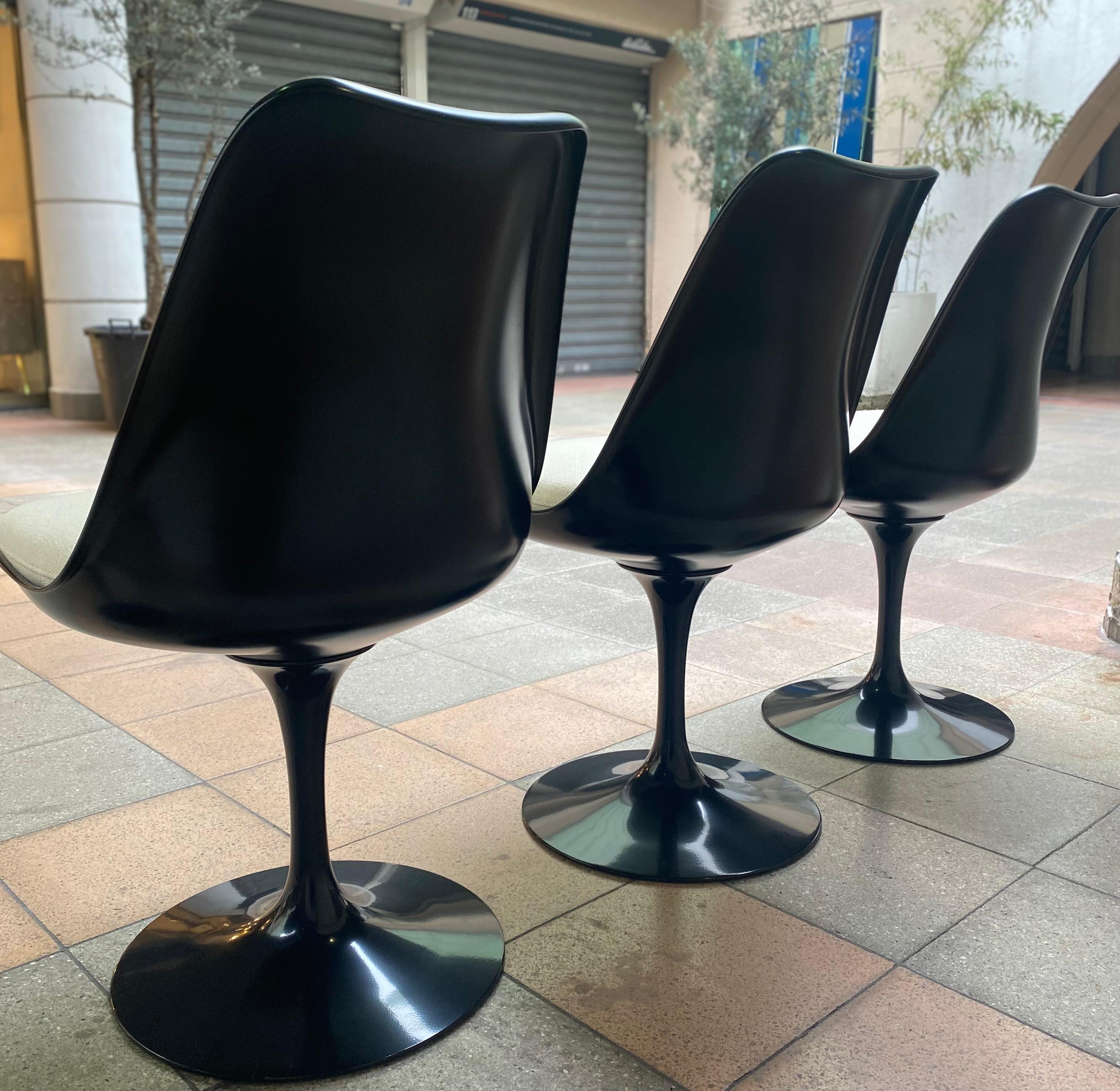 4 Tulip Chairs, Eero Saarinen Knoll International For Sale 5