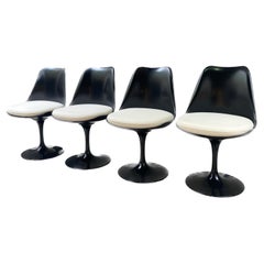 4 Tulip Chairs, Eero Saarinen Knoll International