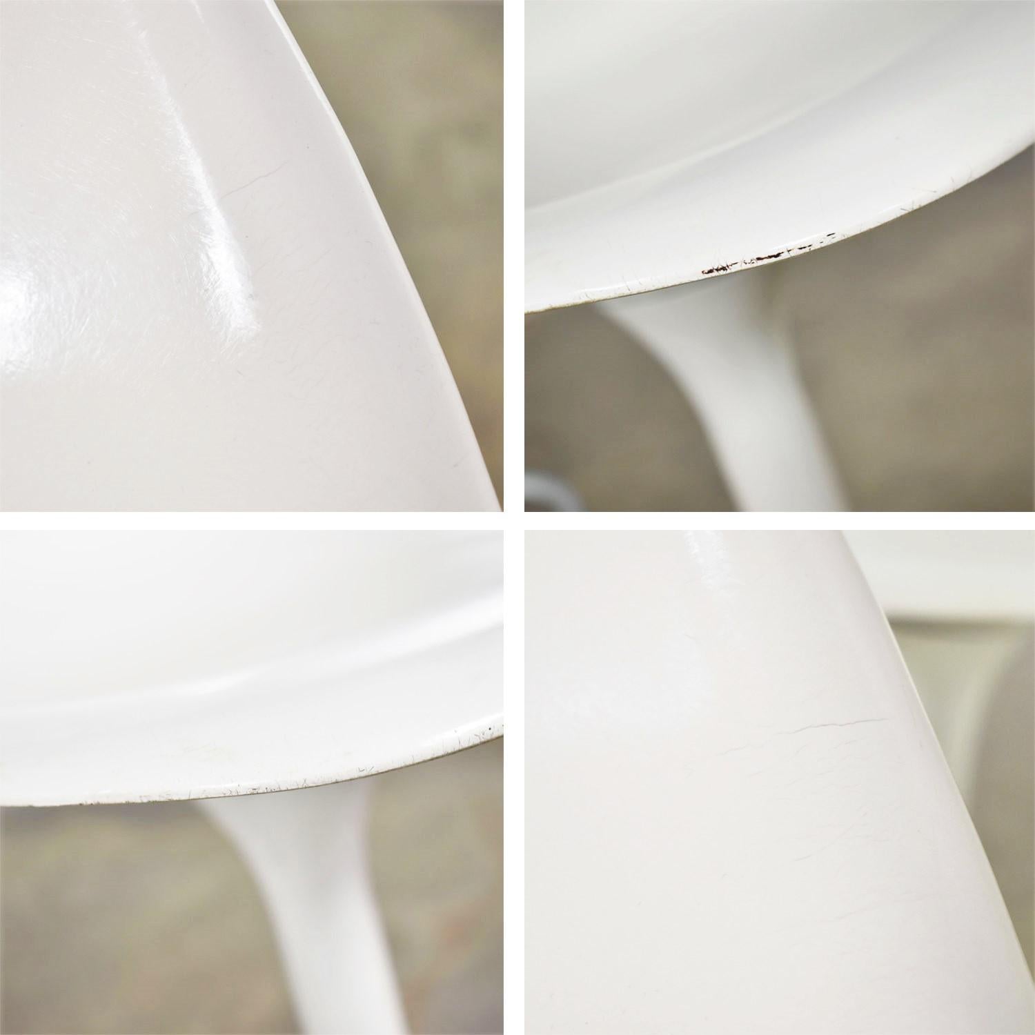 4 Tulip Style White Swivel Barstools by Arthur Umanoff for Contemporary Shells 3