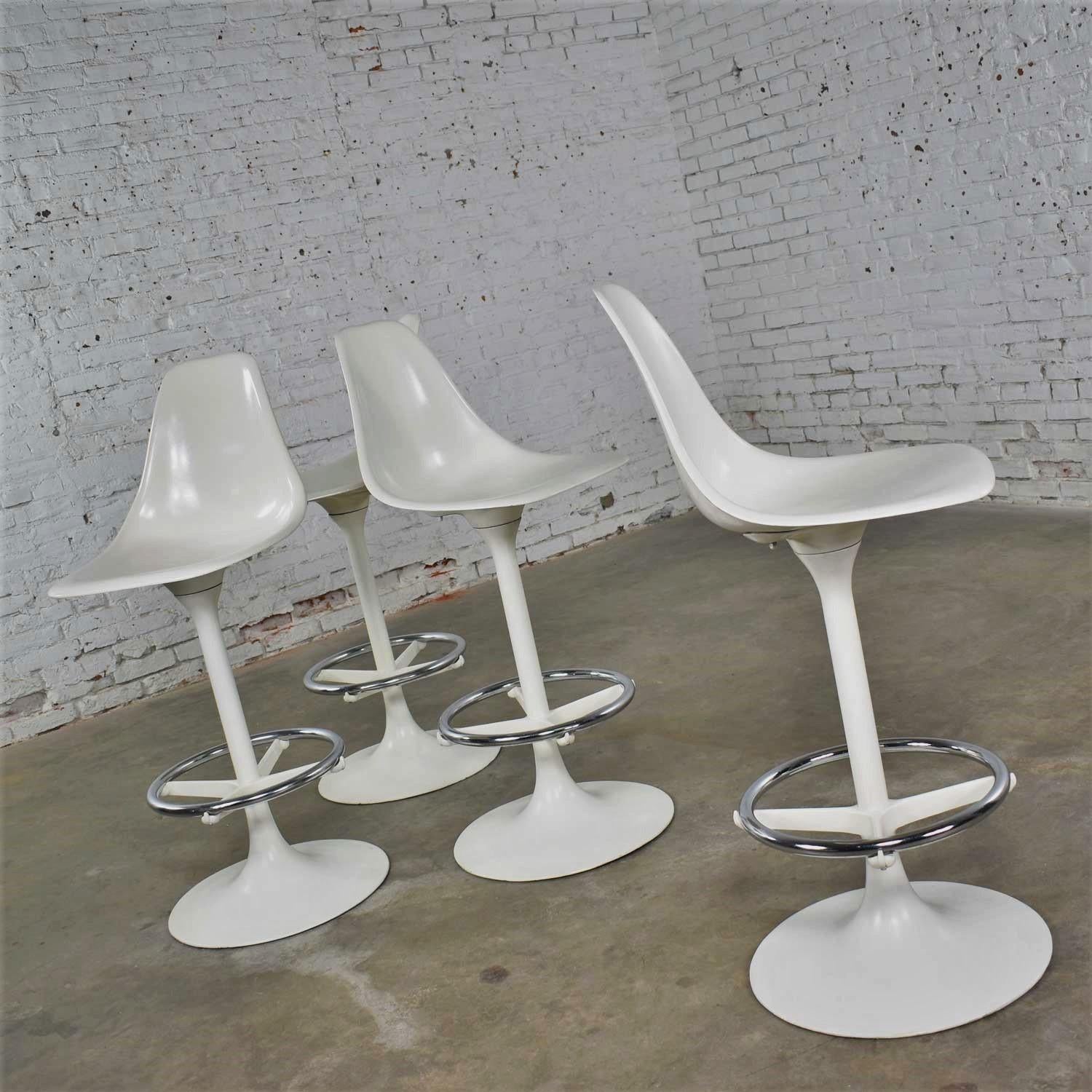 Mid-Century Modern 4 Tulip Style White Swivel Barstools by Arthur Umanoff for Contemporary Shells