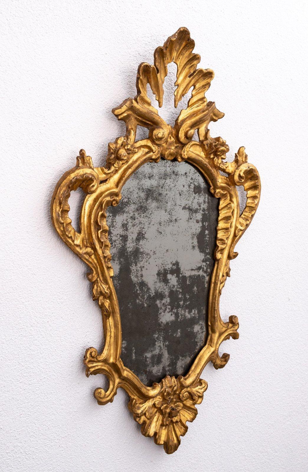 4 Tuscan Giltwood Mirrors In Fair Condition In Henley-on Thames, Oxfordshire