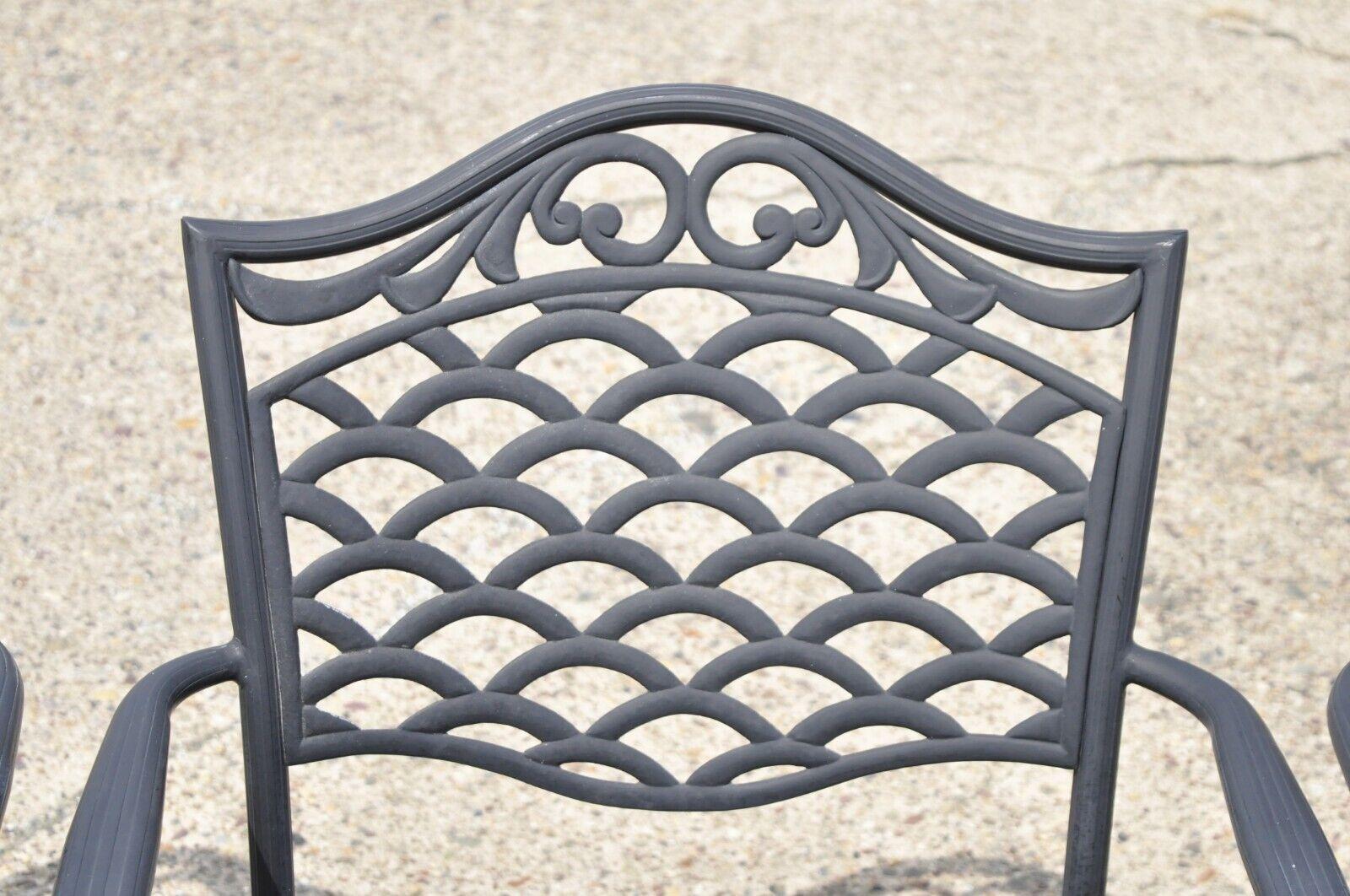 4 Toskanische Mittelmeer-Stil Schwarz Aluminium Metall Garten Terrasse Esszimmer Stuhl im Zustand „Gut“ im Angebot in Philadelphia, PA