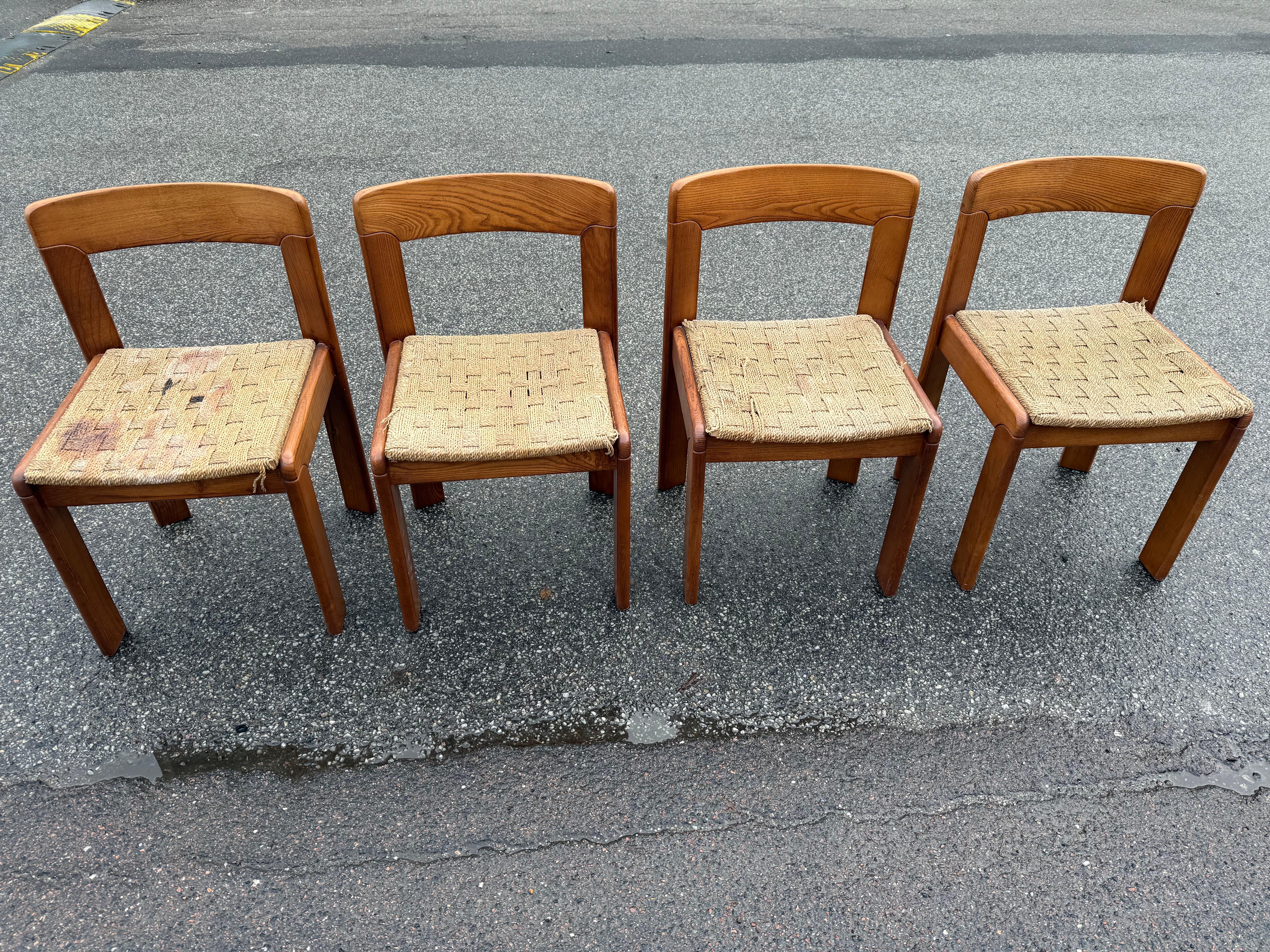 4 sedie da pranzo italiane uniche del Mid century modern degli anni '60 in vendita 5