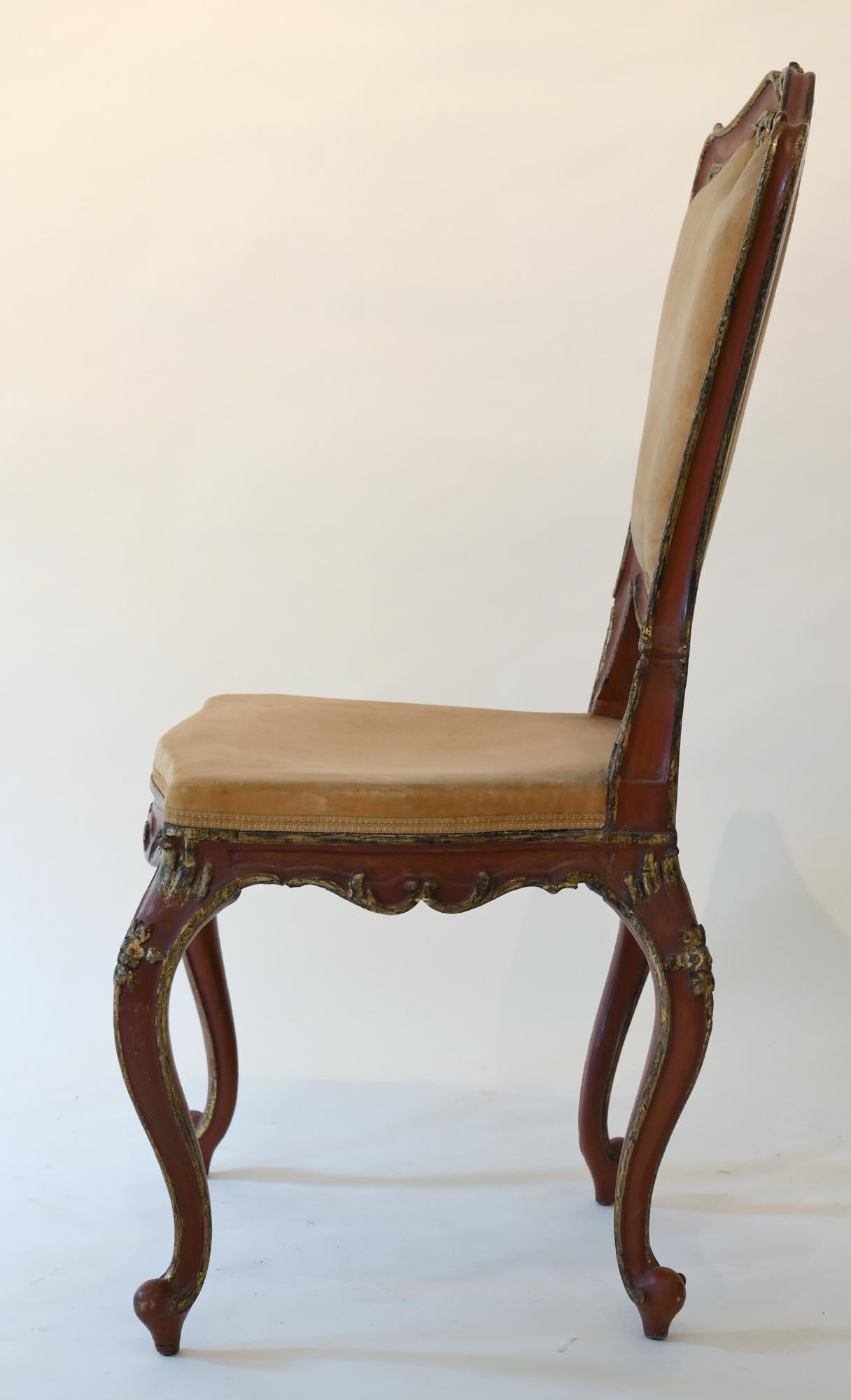 Italian 4 Venetian Chairs 18th Century Red Lacquered Painted Partially Giltwood, Italy For Sale
