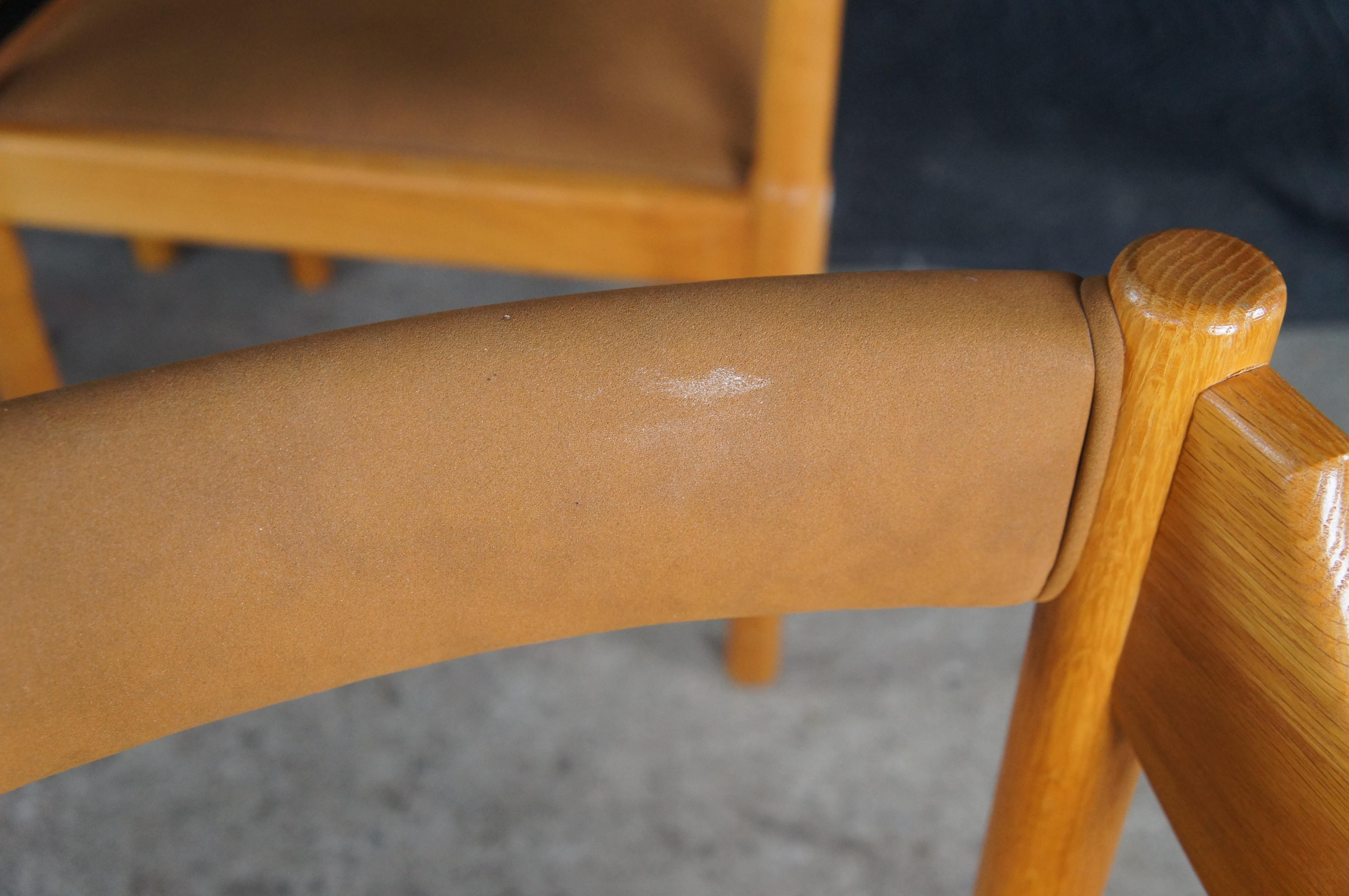 4 Vico Magistretti Italienisch Mitte des Jahrhunderts Modern Carimate Dining Sessel Leder im Zustand „Gut“ im Angebot in Dayton, OH