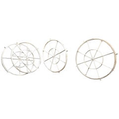 4 fenêtres circulaires pivotantes victoriennes en fonte au design triangulaire segmenté