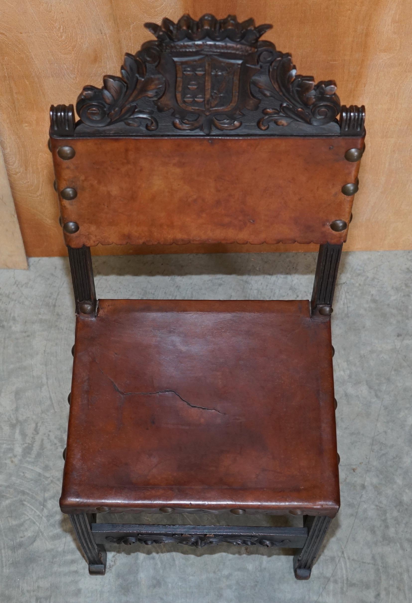 4 Victorian Oak Carved Dining Chairs Armorial Crest Coat of Arms Brown Leather 11