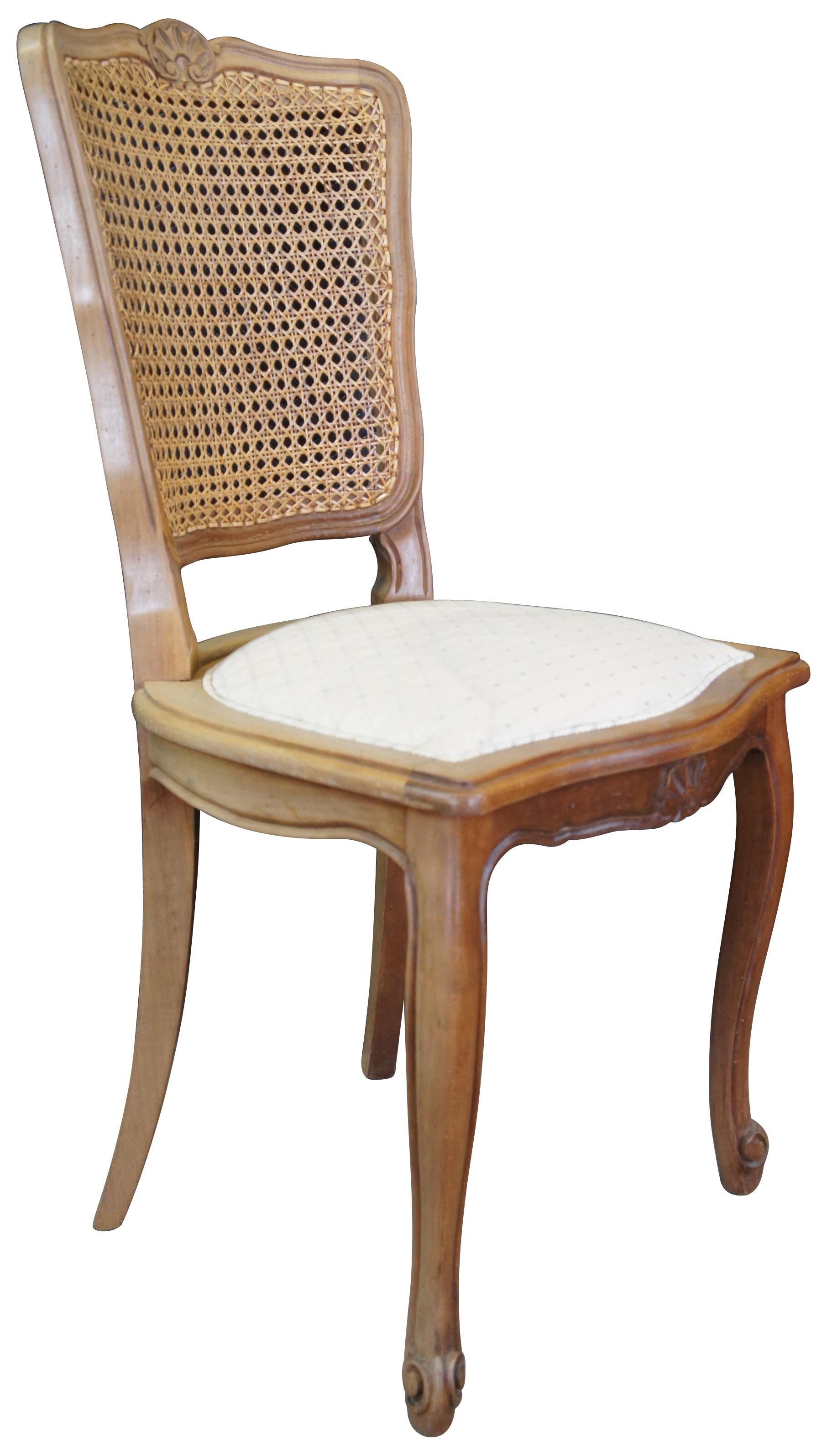 Tricoire Louis XV.-Esszimmerstühle aus französischem Nussbaumholz, Vintage, 1980er Jahre im Zustand „Gut“ im Angebot in Dayton, OH