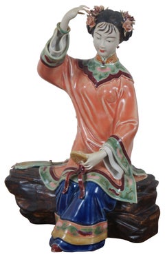 4 Vintage Chinese Shiwan Shinwa Porcelain Figurines Maiden Concubines Geisha