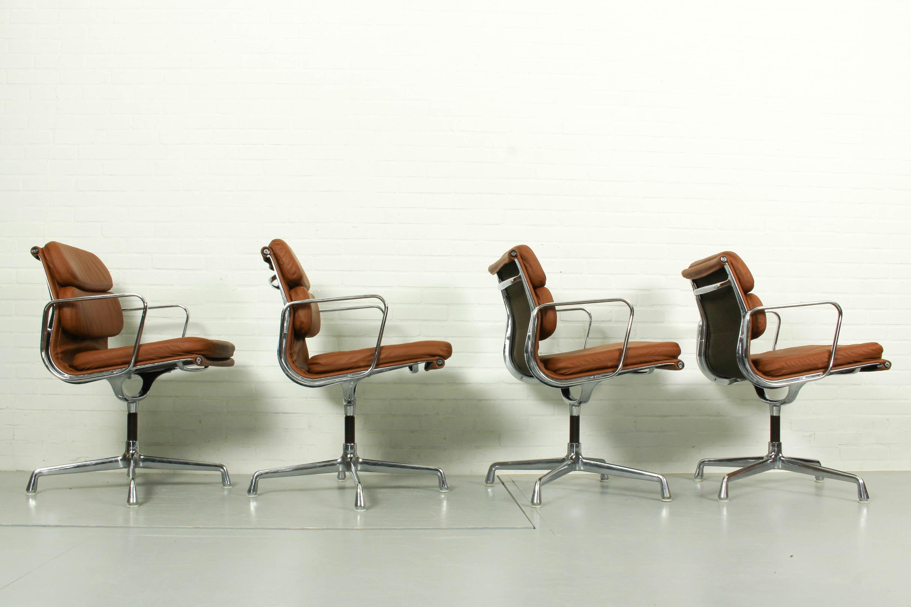 4 Vintage Cognac Leather EA208 Soft Pad Chairs Charles Ray Eames for Vitra 1970s In Good Condition In Appeltern, Gelderland