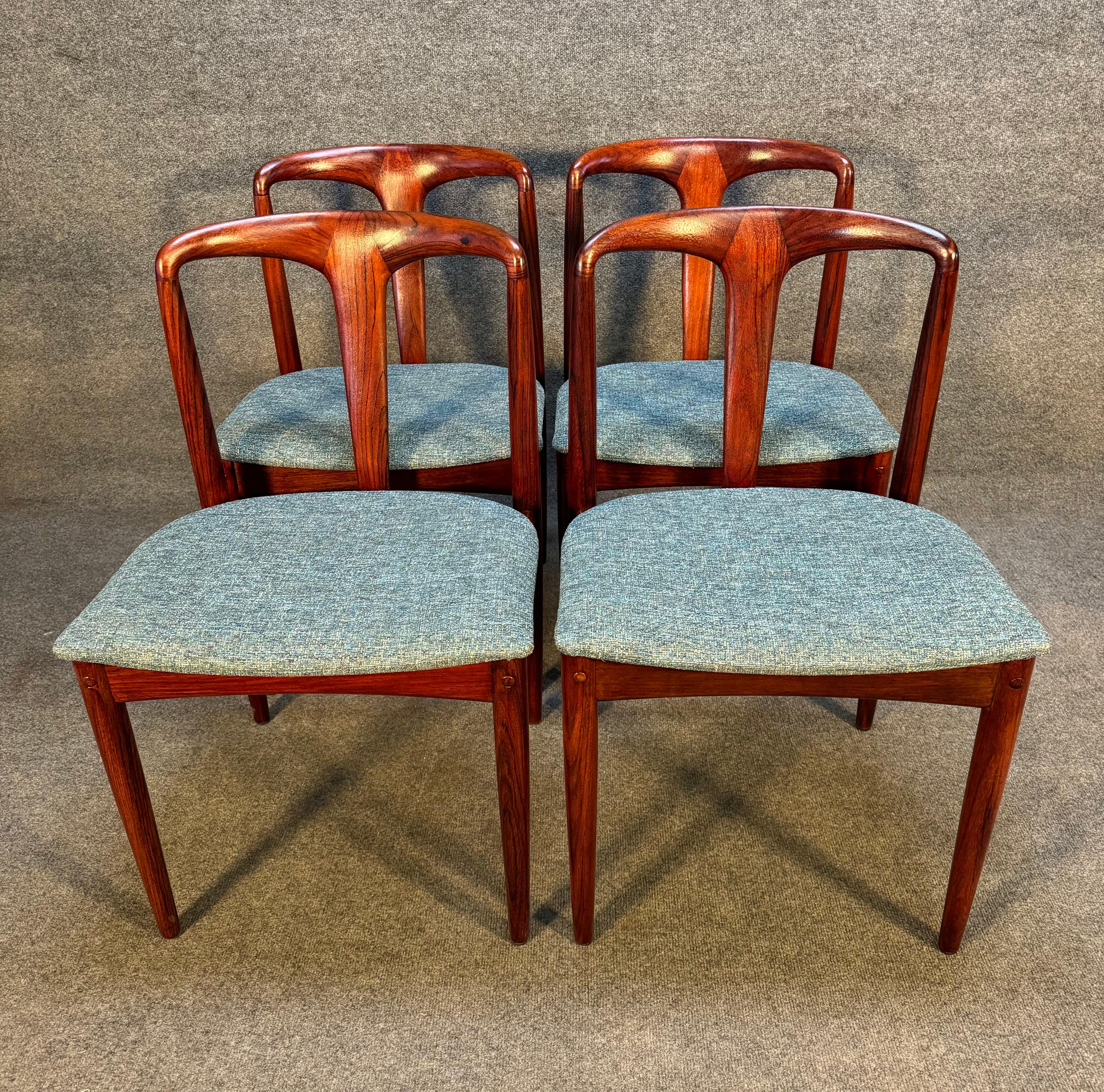 Here is a beautiful set of 4 vintage Scandinavian modern rosewood dining chairs model