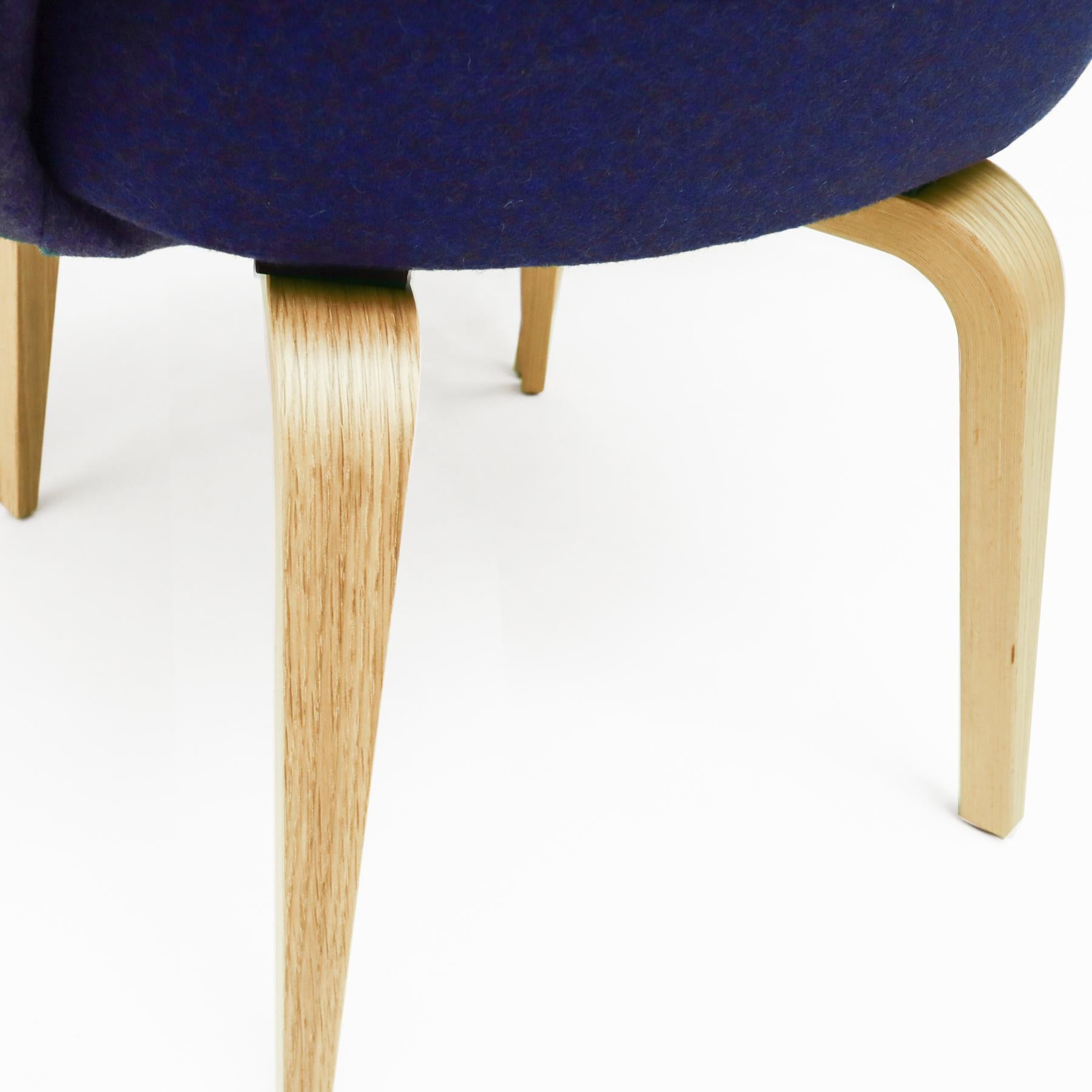 4 vintage Eero Saarininen Knoll Inc. Executive armchairs with an oak frame base For Sale 1