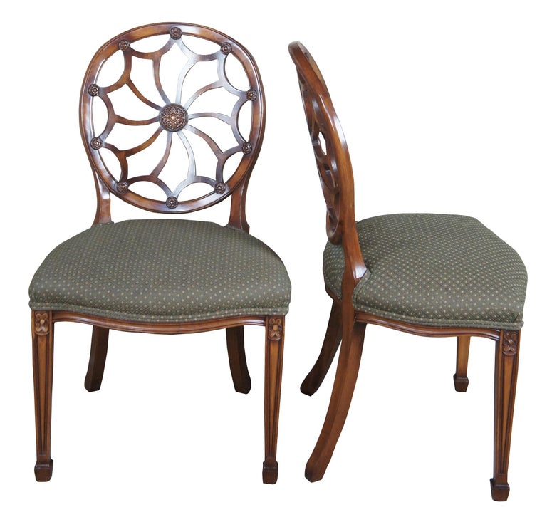 4 Vintage English Hepplewhite Walnut Wheel Back Spider Dining