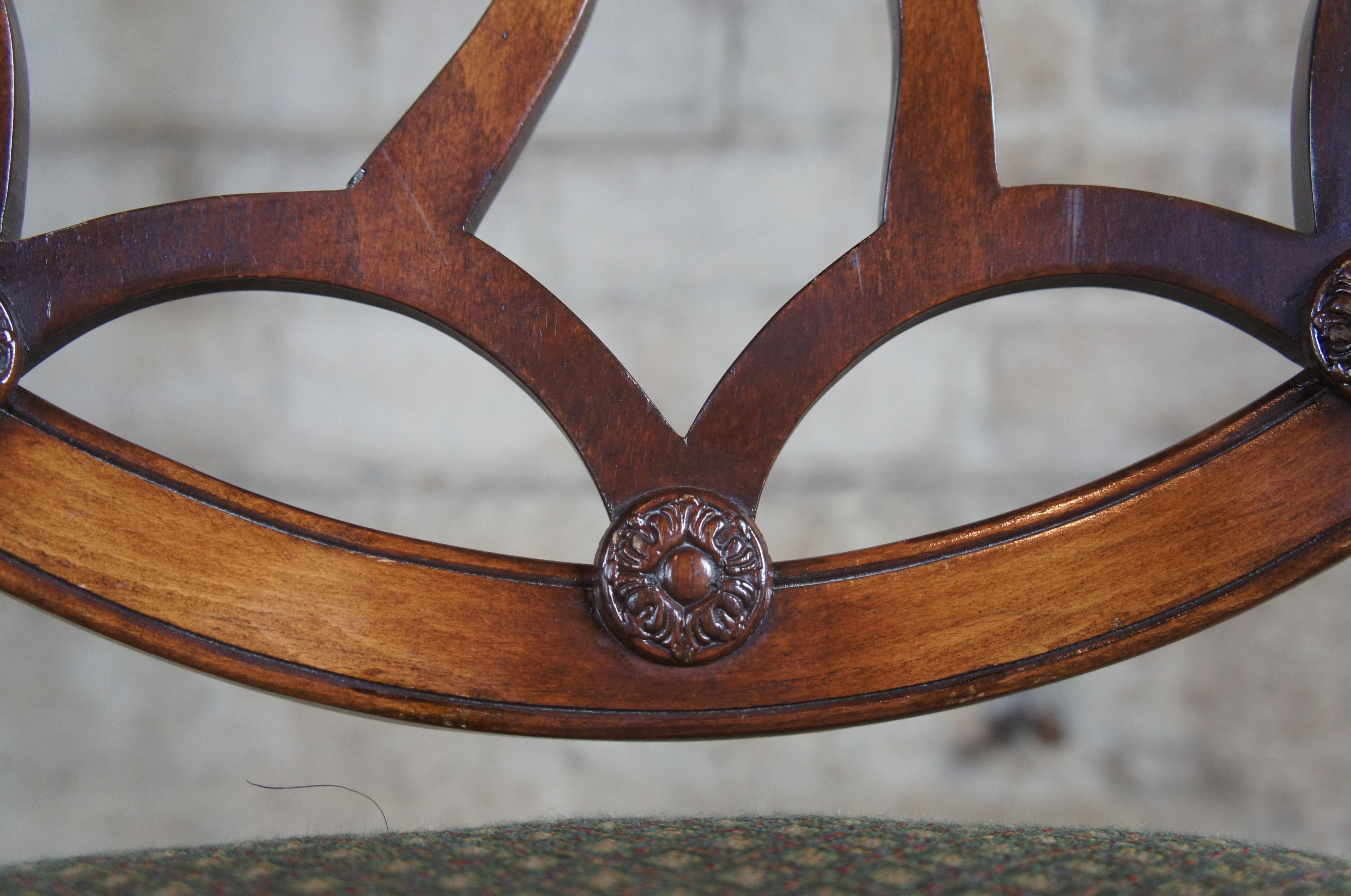 4 Vintage English Hepplewhite Walnut Wheel Back Spider Dining Chairs Adams Style In Good Condition In Dayton, OH