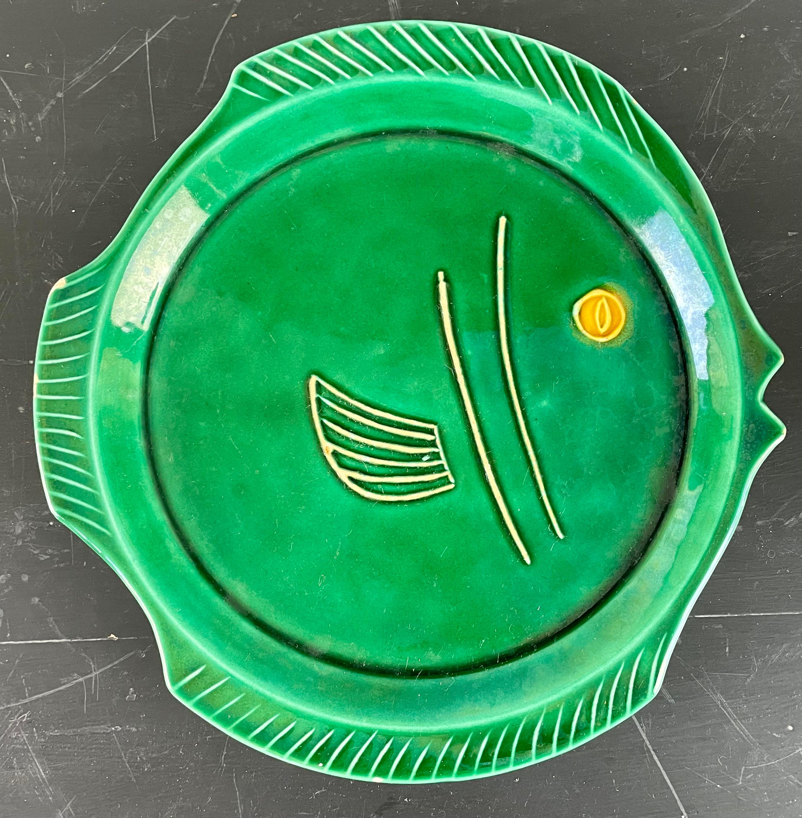 French 4 vintage green ceramic fish plates - 1970 - France For Sale