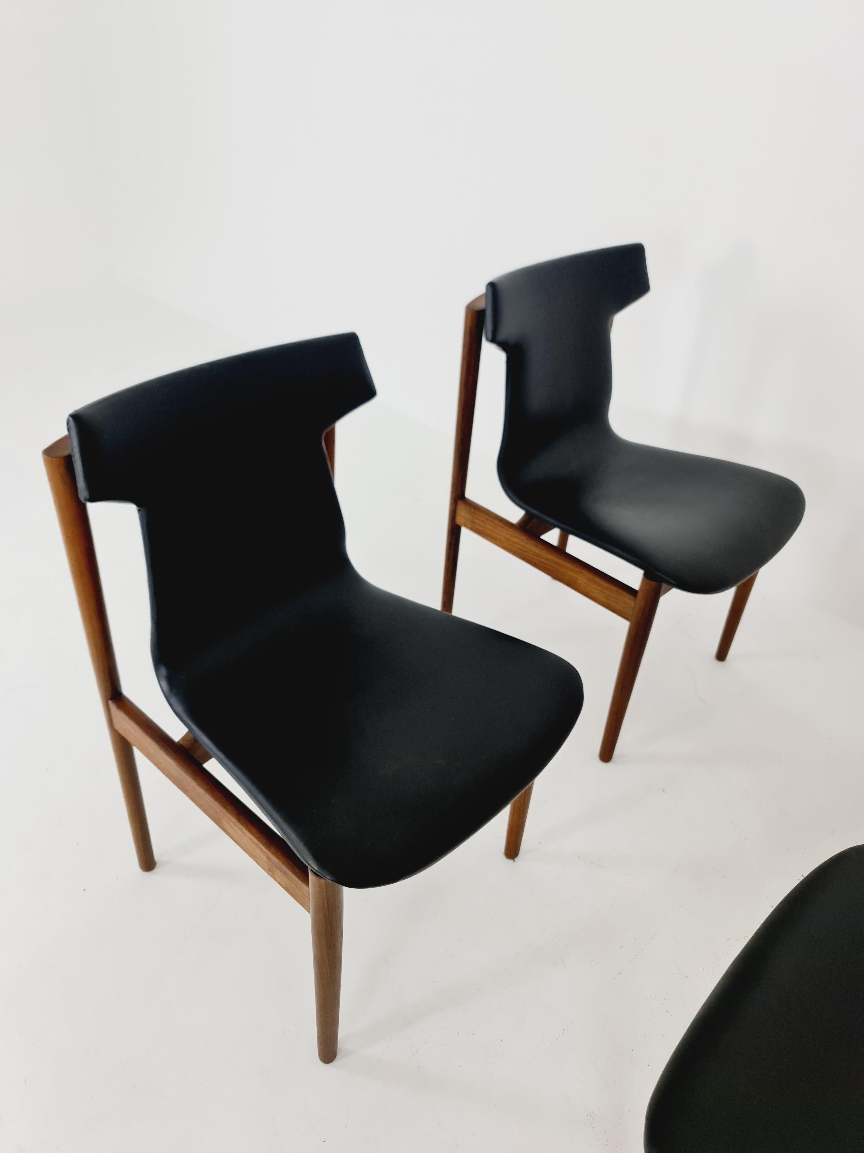 4 Vintage solid Rosewood chairs By Inger Klingenberg for Fristho Holland For Sale 1